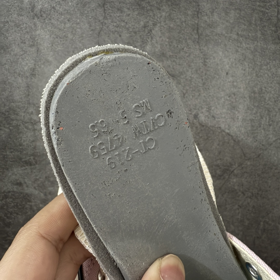 图片[12]-【虎扑版】 越南订单 裸鞋圈专属版本 Converse Chuck All Star 1970S 经典款潮流耐磨帆布鞋 经典永不过时 十年老厂出品 平台正品订单 超稳定的品控清洁度 全套原厂材料配置 原厂硫化工艺 油性扁平尖头 原厂楦头纸板数据 一体化超软蓝底加持 超软EVA鞋垫 后掌灰色缓震胶 脚感一比一还原 耐磨橡胶大底 越南产内外标 原盒黑色吊牌 超高清洁度 随意冲正 如有更好白送 偏大一码 尺码：35 36 36.5 37 37.5 38 39 39.5 40 41 41.5 42 42.5 43 44-选品中心