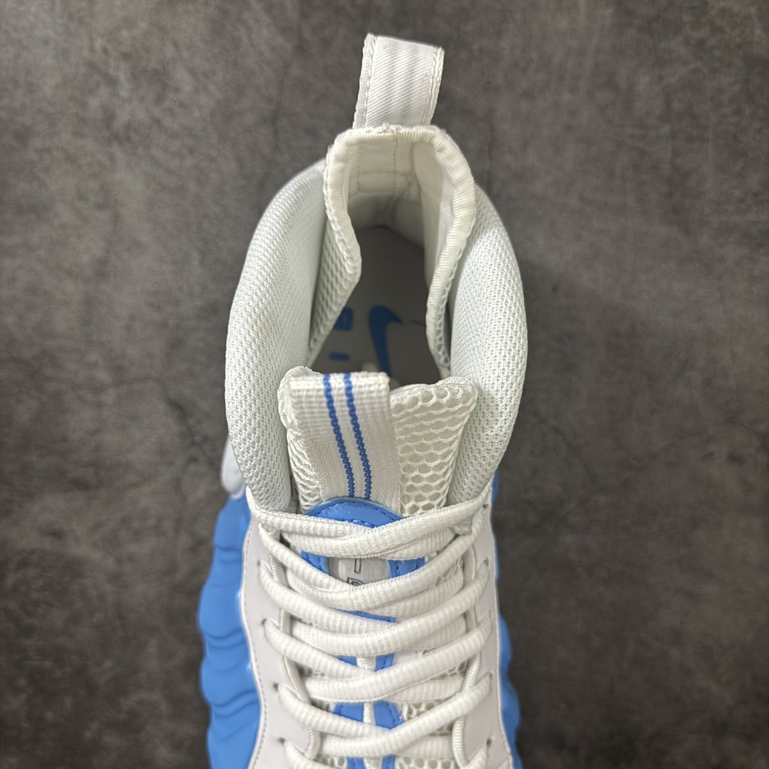 图片[8]-【莞产纯原】NK Air Foamposite One 市售最强品质 莞产顶级品质 北卡蓝泡 2026 喷泡 HF0794-400 莞产原底面 公司渠道同模具 鞋型发泡360度无死角 双层Zoom气垫植入 中底完美注胶 搭载原厂碳纤维材质 诞生于1997年的NK Air Foamposite系列可以说是整个球鞋历史上最为经典的系列之一 也就是我们常说的“喷”和“泡” 其中“喷”由Foamposite One代言人Penny的英文音译而来 而“泡”则来源于另一款鞋型 Foamposite Pro中\”pro\”的音译 在诞生初期 由于高昂的造价以及超前的外形 Foamposite系列的反对者不在少数 甚至有人认为这款鞋会毁掉整个球鞋行业 但事实证明这双灵感来自于甲虫 自带“黑科技”鞋面以及双层Zoom+大块碳板的太空球鞋不仅受到了大众的接受与追捧 并且成功的影响了篮球鞋的发展 尺码：40 40.5 41 42 42.5 43 44 44.5 45 46 47.5-选品中心