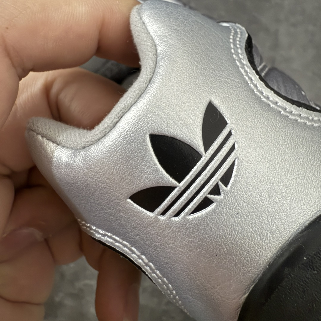 图片[2]-【渠道纯原版】Adidas Originals Adiracer Lo 阿迪达斯潮流防滑耐磨休闲跑步鞋 市售最高版本 注意区分通货 原厂原数据版型 皮料切割干净无任何毛边 鞋型细节完美 超高清洁度 货号：JS0284 尺码：35.5 36 36.5 37 38 38.5 39 40 40.5 41 42 42.5 43 44 44.5 45-选品中心