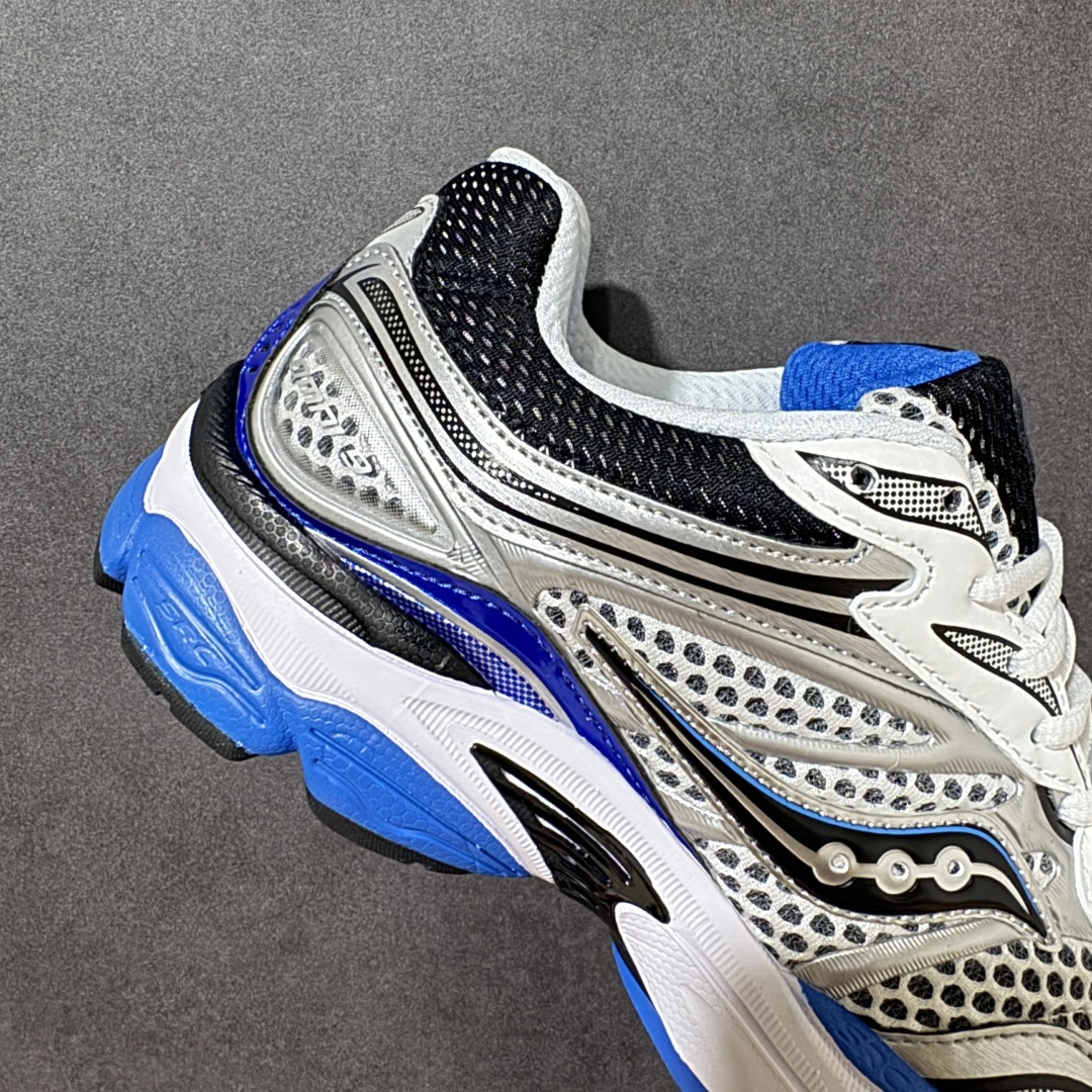 图片[7]-【公司级】SauconyPROGRID OMNI 9👟 索康尼的「Omni全擎」系列复古休闲减震跑步鞋情侣舒适怀旧厚底增高老爹运动鞋 这款鞋以其简约而不简单的设计，成为了复古风潮中的一抹亮色。鞋款采用网布、皮革以及大面积的TPU网纱材质，搭配热烈的颜色组合，非常适合秋冬季穿着。细节处的天蓝色点缀，为整鞋增添了一抹亮色。📏 鞋楦适中，适合大部分人的通勤穿搭。亲测尺码不偏，喜欢宽松脚感的建议选择大半码。🌈 这款复古风格的跑鞋，不仅传承了经典的稳定系跑鞋设计，还融入了现代时尚元素，无论是日常穿搭还是运动穿着，都是不错的选择。 货号：S70739-2 尺码： 40-45-选品中心