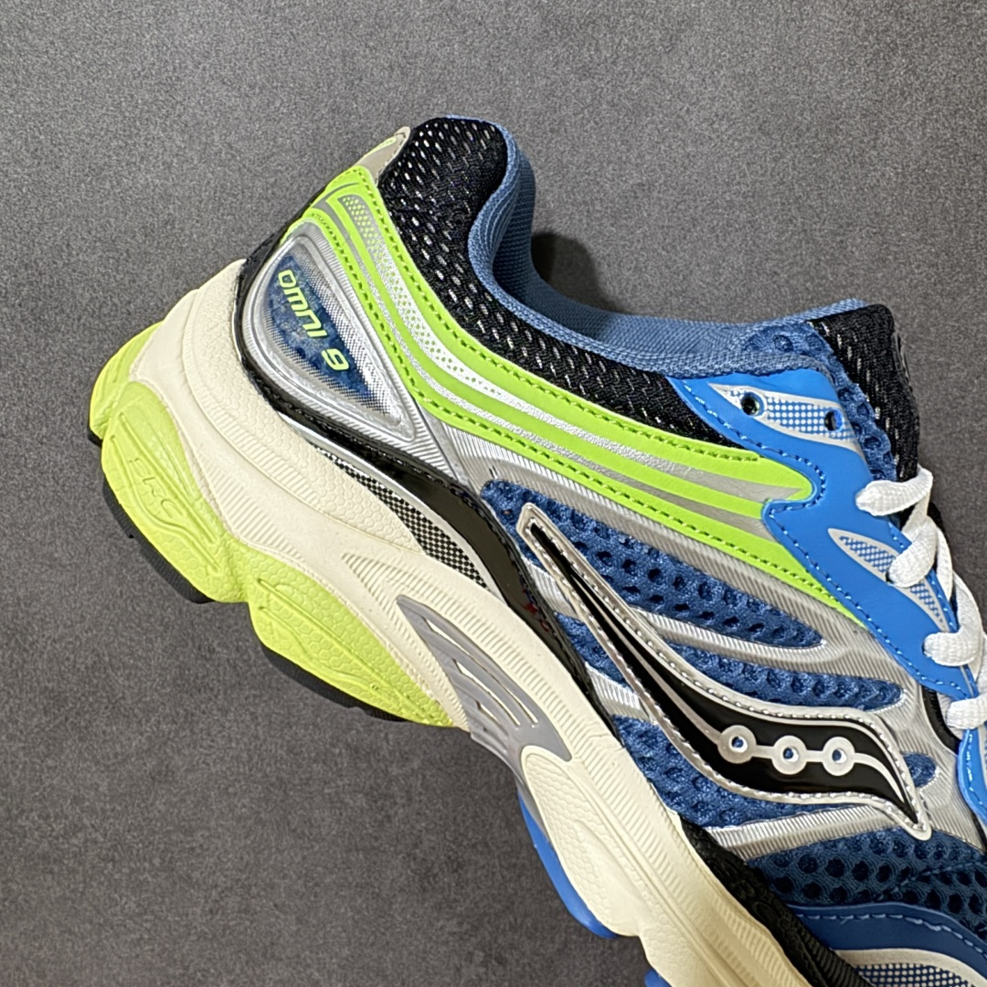 图片[7]-【公司级】SauconyPROGRID OMNI 9👟 索康尼的「Omni全擎」系列复古休闲减震跑步鞋情侣舒适怀旧厚底增高老爹运动鞋 这款鞋以其简约而不简单的设计，成为了复古风潮中的一抹亮色。鞋款采用网布、皮革以及大面积的TPU网纱材质，搭配热烈的颜色组合，非常适合秋冬季穿着。细节处的天蓝色点缀，为整鞋增添了一抹亮色。📏 鞋楦适中，适合大部分人的通勤穿搭。亲测尺码不偏，喜欢宽松脚感的建议选择大半码。🌈 这款复古风格的跑鞋，不仅传承了经典的稳定系跑鞋设计，还融入了现代时尚元素，无论是日常穿搭还是运动穿着，都是不错的选择。 货号：S70739-29 尺码： 40-45-选品中心