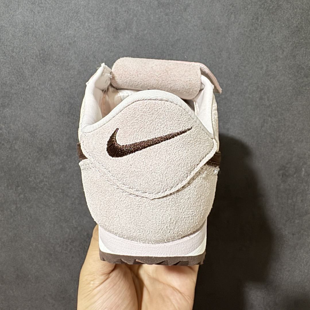 Nk Classic Cortez 经典阿甘休闲跑步鞋纯粹而执着的精神，使得Cortez种在了一代人的心