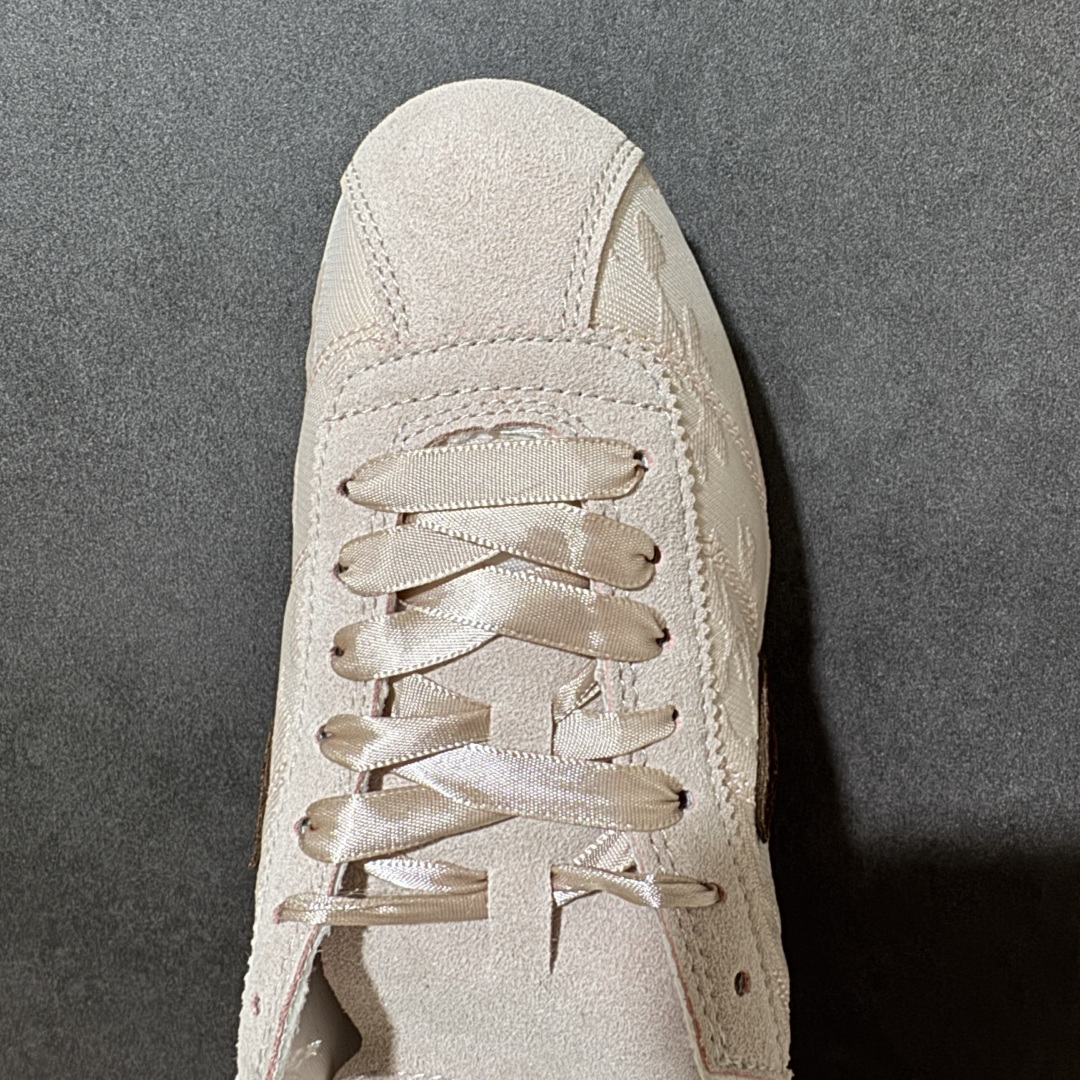 Nk Classic Cortez 经典阿甘休闲跑步鞋纯粹而执着的精神，使得Cortez种在了一代人的心
