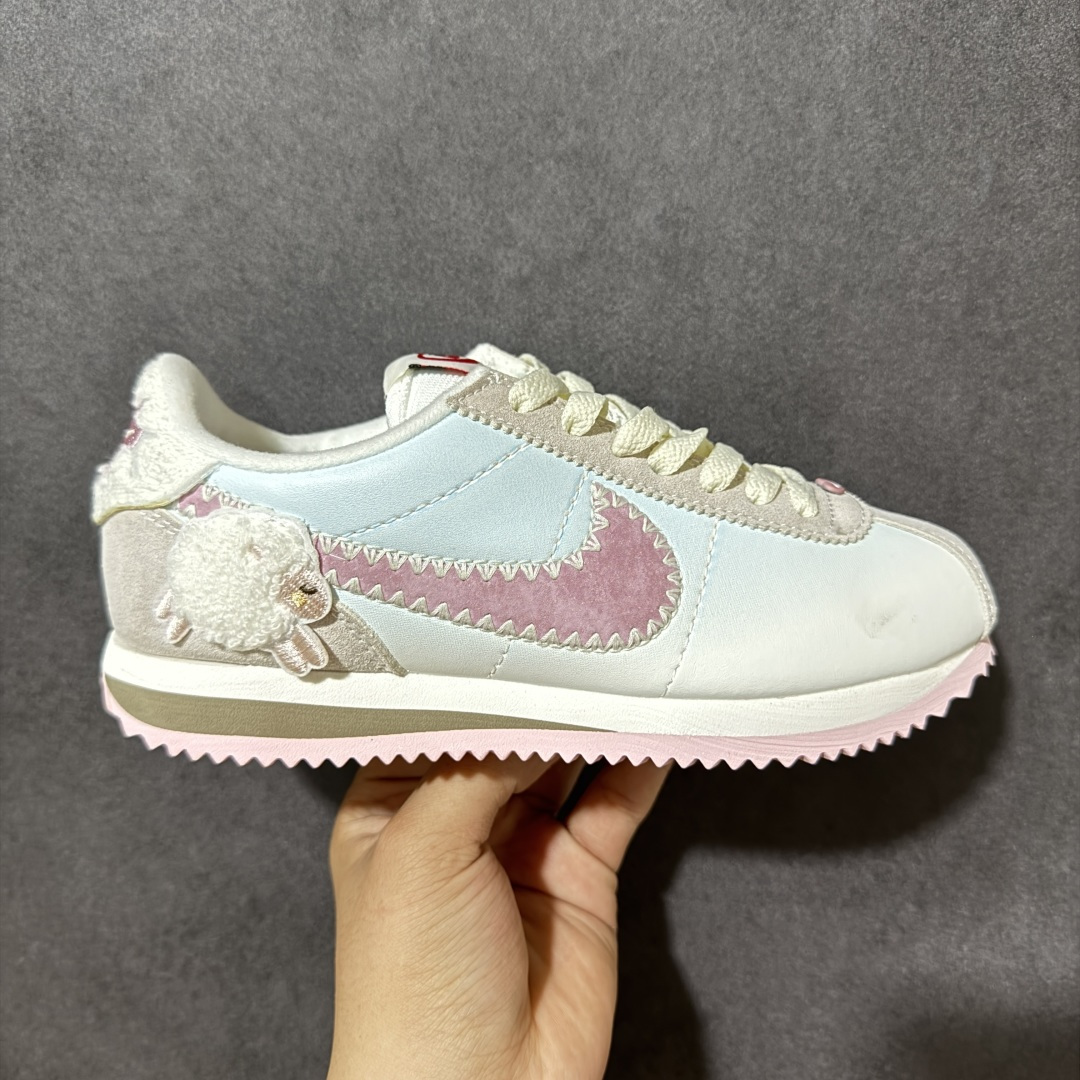 【公司级】Nk Classic Cortez 经典阿甘休闲跑步鞋 纯粹而执着的精神，使得Cortez种在了一代人的心里，无论是否喜欢它复古的鞋型，一双Nike Classic Cortez总是能让人难以抗拒，将他摆在鞋柜 货号：HV6012-161 尺码：36-45 带半码-选品中心