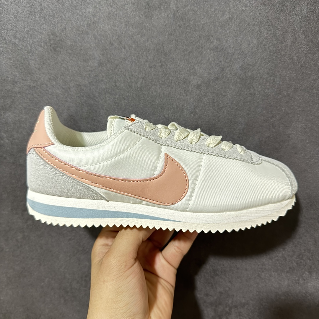 【公司级】Nk Classic Cortez 经典阿甘休闲跑步鞋 纯粹而执着的精神，使得Cortez种在了一代人的心里，无论是否喜欢它复古的鞋型，一双Nike Classic Cortez总是能让人难以抗拒，将他摆在鞋柜 货号：IF1764-100 尺码：36-45 带半码-选品中心