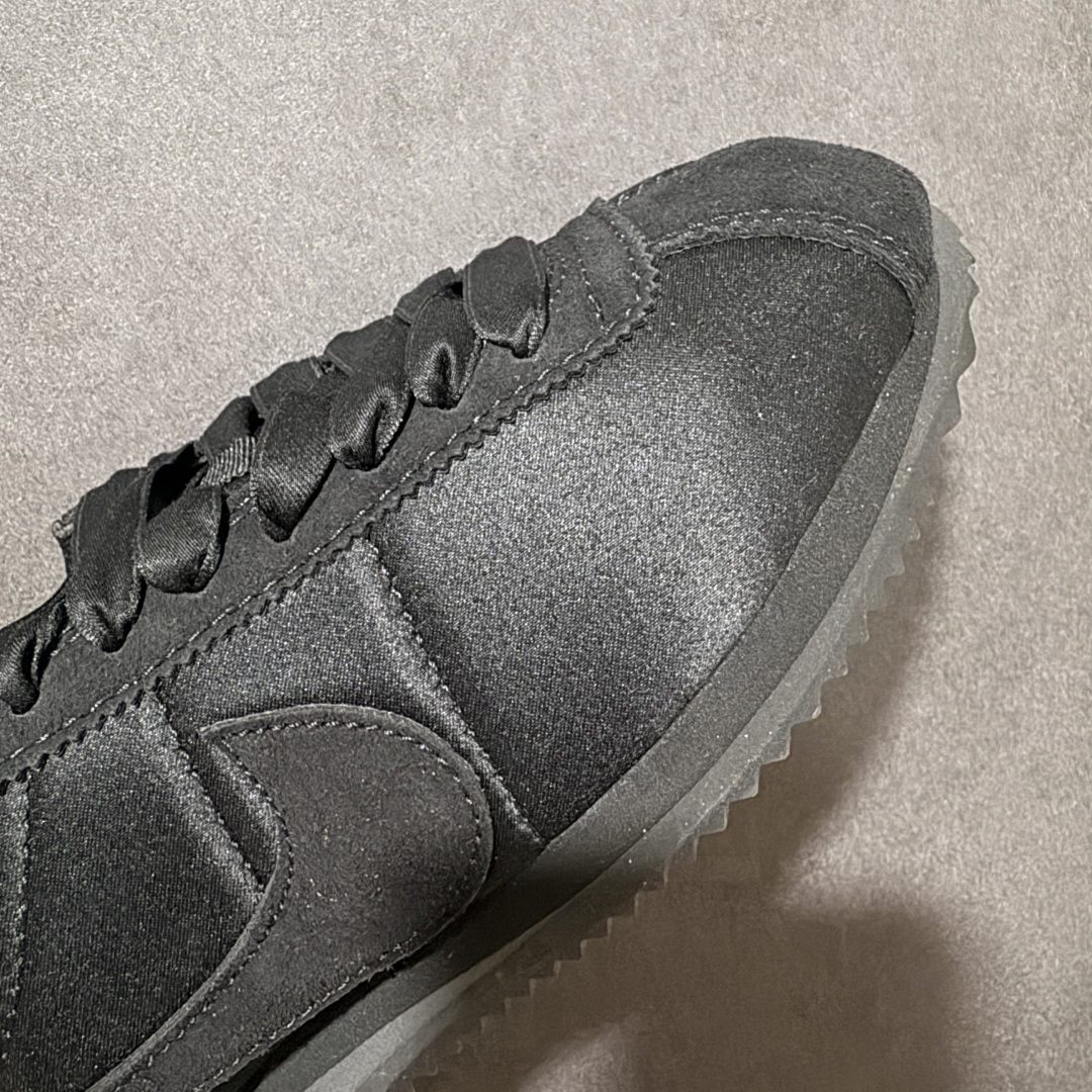 图片[8]-【公司级】Nk Classic Cortez 经典阿甘休闲跑步鞋 纯粹而执着的精神，使得Cortez种在了一代人的心里，无论是否喜欢它复古的鞋型，一双Nike Classic Cortez总是能让人难以抗拒，将他摆在鞋柜 货号：FV5420-002 尺码：36-45 带半码-选品中心