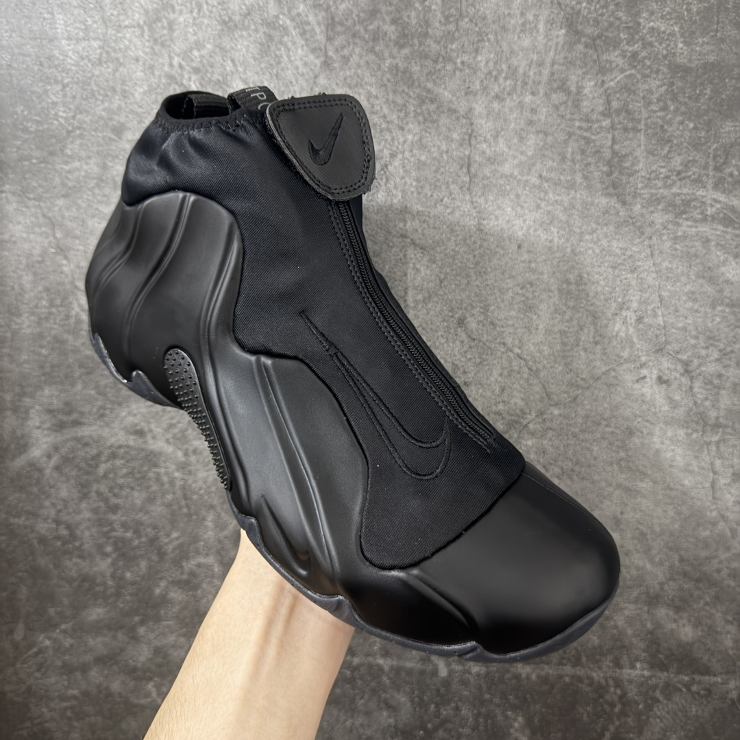 图片[3]-【莞顶纯原】Nike Air Flightposite One 飞行风一代系列中帮休闲运动文化篮球鞋“碳板黑风”碳板风一复刻版 风衣 FV5582-001 采用一次成型聚氨酯铸模脚型内膜鞋面材质 鞋垫嵌入前后掌ZOOM回弹缓震气垫 超大TPU模块组合耐磨橡胶大底❗️ 经典的全黑配色 Nike Air Flightposite 2014 “Carbon Fiber” 又将我们带回到那个难忘的年代。低调而奢华感十足的碳纤维纹路鞋面，经典的拉链式设计，在十多年后的今天，这款碳板风仍然颇具魅力，诸多细节值得细细品味。 尺码：40-46-选品中心