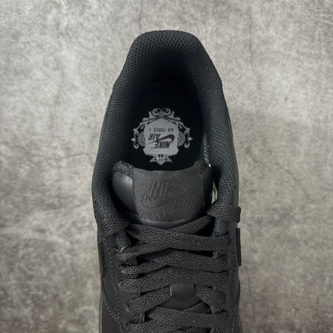 图片[8]-【Max原厂皮版】Nike Air Force 1 Low AF1空军一号 黑白光面亮皮版 C22288-001 •市场最高品质 •原厂皮 纹理皮质原鞋保持一致 •正确拉帮线颜色与原鞋一致 •正确鞋垫RB材质 高弹性 •原厂电绣工艺 刺绣立体感饱满度一致 •原厂鞋舌织唛标 同步原鞋 •正确鞋盒外标 字体立体感 带芯片 •正确高频深度 •正确针车缝隙 尺码：35.5 36 36.5 37 37.5 38 38.5 39 40 40.5 41 42 42.5 43 44 44.5 45 46 46.5 47.5-选品中心