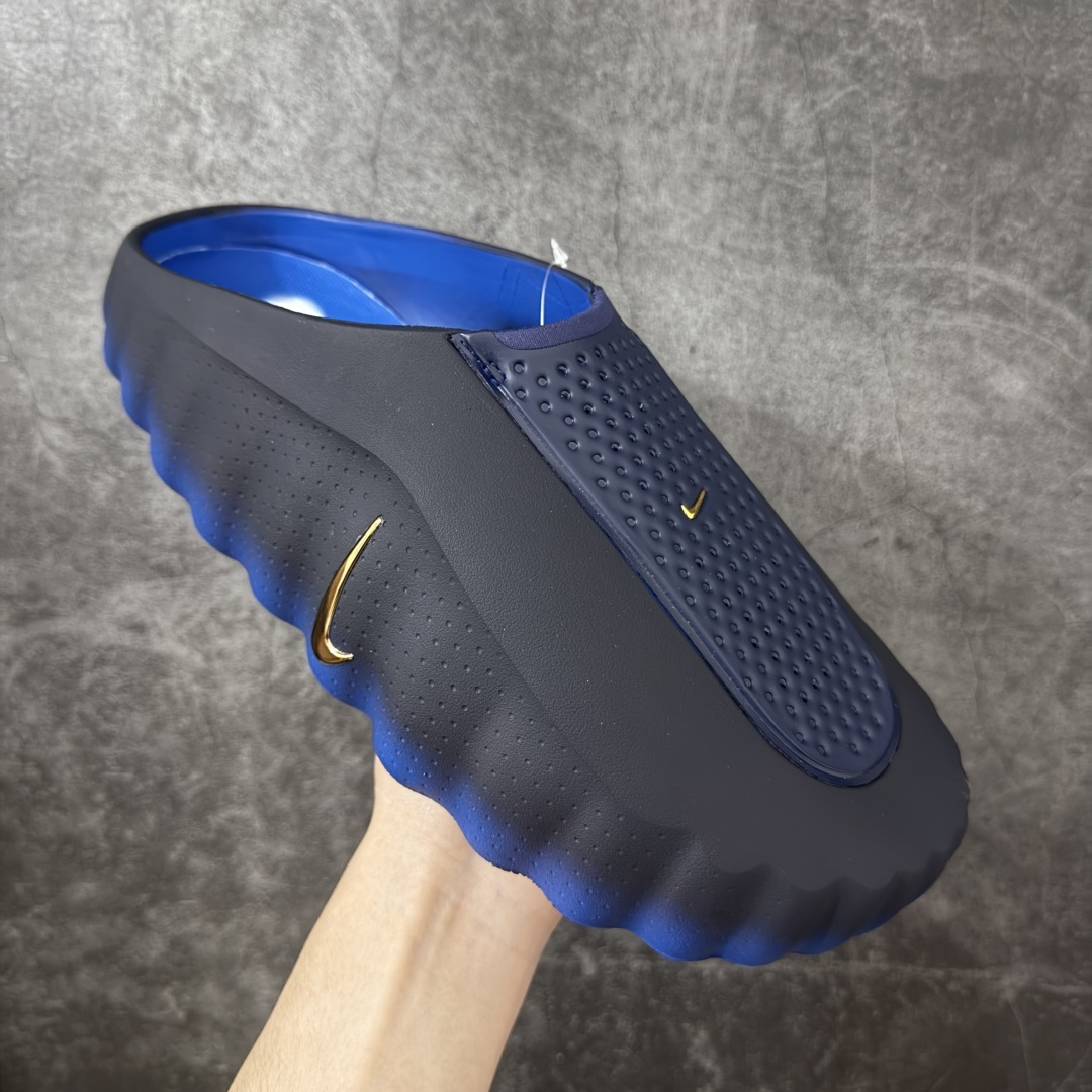 图片[3]-【XP纯原】Nike Mind 001 神经科学足底按摩包头拖鞋 晶洞黑蓝 HQ4307-400 同源ZP原材 匠心打造 🔹原厂MD一体发泡大底：全套原模开版，渐变雾面哑光喷漆，柔软回弹和ZP完全一致。 🔹22颗独立PEBAX泡棉按摩底：黑科技活塞式按摩脚感，踩下去的Q弹感和ZP无差。 🔹正确组合大底：鞋头前后跟橡胶贴片，耐磨防滑，细节还原到每一处。 🔹高还原细节：TPU电镀银Swoosh、针织透气鞋舌、高弹原鞋垫，清洁度拉满。 货号： IQ8502-001 尺码：36 36.5 37.5 38 38.5 39 40 40.5 41 42 42.5 43 44 44.5 45 46 47.5 48.5 ⚠️尺码提示：偏小一码，建议拍大一码，脚感更舒适。-选品中心