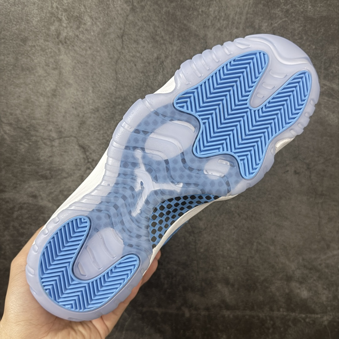 图片[9]-【原厂版】Air Jordan 11 Retro AJ11复刻白蓝 货号：FV5104-100   原楦原档案数据开模打造 原厂中底拉帮钢印 原厂漆皮 防冻不开裂 头层皮料 原装鞋撑 水晶大底正确色度色泽 原楦原数据刺绣 原厂车缝走线及对位 毫厘不差 飞人logo采用原数据电脑刺绣 原装正品碳纤维真实碳板 增强抗扭 原内标 原盒标 正确官方原盒 原厂防氧化水晶外底 原厂配套厂全掌solo气垫 尺码：40 40.5 41 42 42.5 43 44 44.5 45 46 47.5 48.5-选品中心