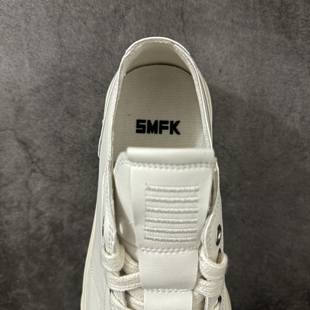 图片[8]-【广东版本】SMFK 十字花🌸女鞋 厚底增高帆布板鞋 松糕跟平底增高鞋！独家顶级版本SMFK新款国潮最新火爆款十字花休闲系列。百搭的极简风国潮新作继承了诸多品牌制胜的流行元素势必大热—皮面休闲鞋超级酷百搭风ms。采用高密度小羊皮而成配有高度适中的舒适厚底细节还确保穿着稳妥不易移位，适中的厚底细节穿着稳妥不易移位，鞋子用高密度小羊皮。小羊皮注塑成型，开模十字花成型橡胶大底，内里：进口小羊皮材质。垫脚：原版注塑成型。鞋底：原版开模十字花成型橡胶大底（底厚：5cm） 尺码：35-40-选品中心