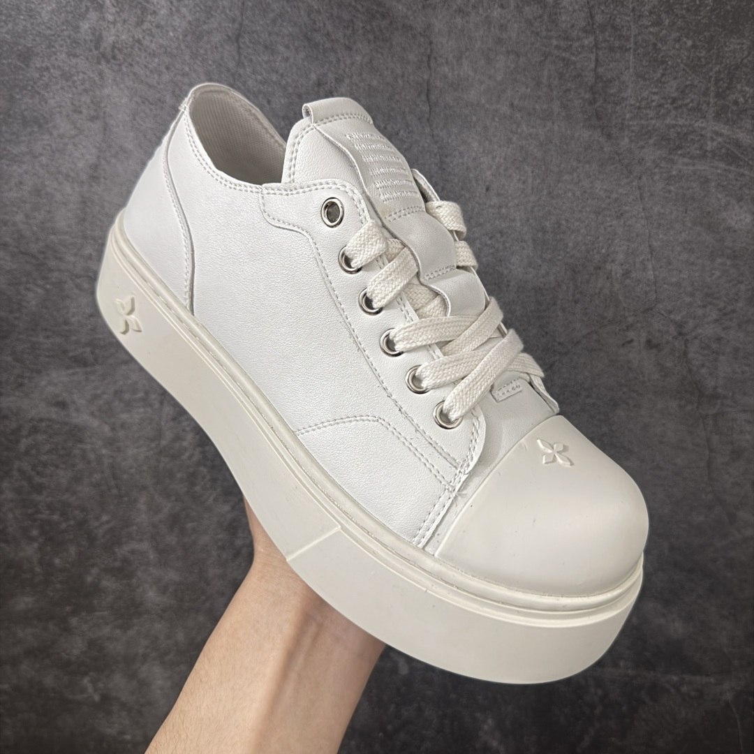 图片[3]-【广东版本】SMFK 十字花🌸女鞋 厚底增高帆布板鞋 松糕跟平底增高鞋！独家顶级版本SMFK新款国潮最新火爆款十字花休闲系列。百搭的极简风国潮新作继承了诸多品牌制胜的流行元素势必大热—皮面休闲鞋超级酷百搭风ms。采用高密度小羊皮而成配有高度适中的舒适厚底细节还确保穿着稳妥不易移位，适中的厚底细节穿着稳妥不易移位，鞋子用高密度小羊皮。小羊皮注塑成型，开模十字花成型橡胶大底，内里：进口小羊皮材质。垫脚：原版注塑成型。鞋底：原版开模十字花成型橡胶大底（底厚：5cm） 尺码：35-40-选品中心