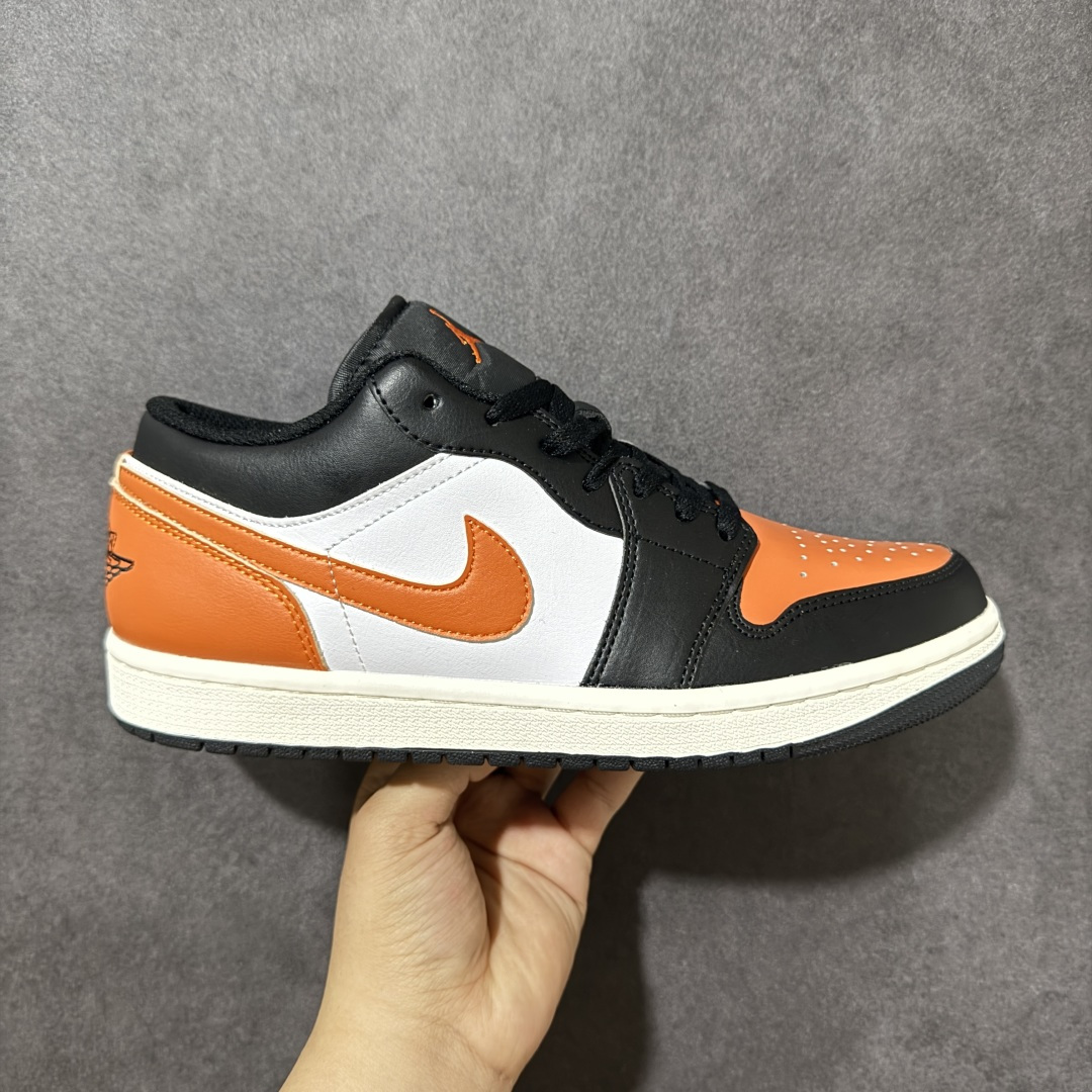 【H11纯原】Nike Air Jordan 1 Low SE AJ1 乔一 舒适贴合 防滑耐磨 低帮 复古篮球鞋 货号：553558-081 尺码：35.5 36 36.5 37.5 38 38.5 39 40 40.5 41 42 42.5 43 44 45 46 47.5 #H11顶级纯原 纯原外贸平台特供订单 #全套原纸板楦头开发 #原厂特供材料配套加持 #确保原汁原味 完美呈现版型 #原档数据独家私模大底 #男女鞋同步官方开发至48.5 #原装进口轻量化鞋垫 #进口港宝加持 后跟自然饱满 还原公司包裹性 #鞋面采用原装数据贴合技术 #全方位贴合包裹脚型 #鞋跟部鞋底牵引设计 #提供强大的抓地性能 #更适应不同实战场地路面-选品中心