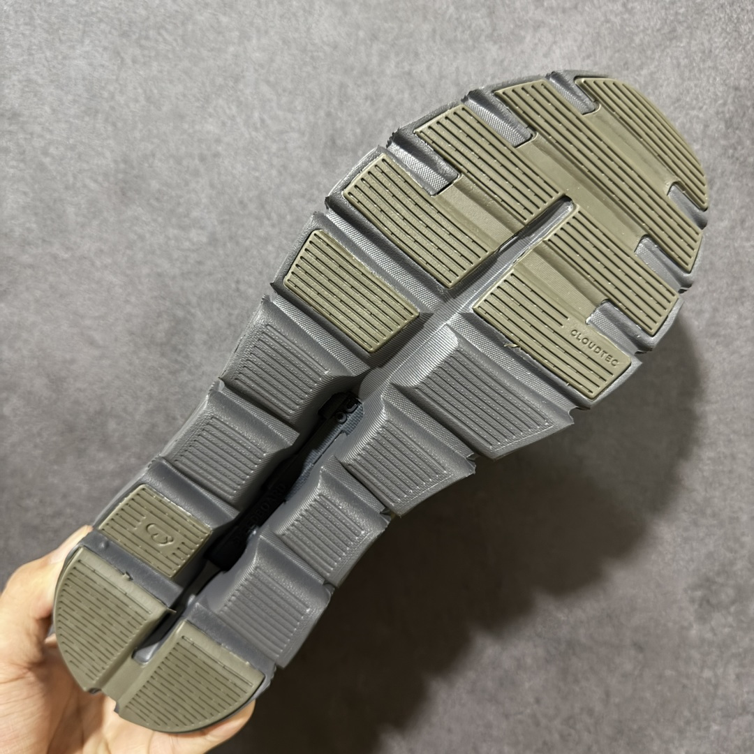图片[9]-【外贸纯原】On昂跑 Cloud 6 柔软舒适 织物耐磨 低帮 休闲城市通勤跑步鞋 – 鞋面材质：采用100%再生聚酯打造的工程网眼鞋面，运用原抽色纱染色工艺，不仅环保，还具备良好的透气性，能让双脚保持干爽。 – 中底科技：中底为尼龙混纺全掌式速度版，搭配50%生物基环保材料打造的Zero-Gravity零重力泡棉，脚感偏硬弹，支撑性不错，能有效吸收地面冲击力，提供良好的缓震效果。 – 鞋带设计：配备了弹力收束的免鞋带系统，可实现一脚蹬穿脱，十分方便，同时也配有传统鞋带，满足不同用户需求。 货号：3MF10070656 尺码：36-47.5-选品中心