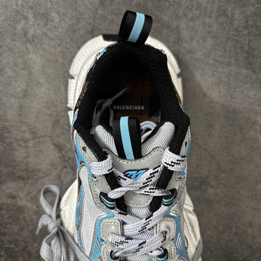 图片[8]-【VG零售版】BALENCIAGA 3XL Sneakers 巴黎世家十代网布系带低帮走秀复古老爹鞋 尼龙格子拼色 全套原纸板楦头开发 最原汁原味的灵魂版型 全鞋荧光划线卡点 胶水把控整洁度追求极致完美 每一双都是工艺品 多重QC质检 超越公司货的品控标准 实实在在的免检产品 原盒原配 正确字体电绣 粗细、位置、大小正确 侧边TPU 透气孔匹配意产原版 正确分离大底 TPU软底 原版一致大底LOGO 立体感十足 原厂皮料水洗做旧 采购原厂网纱 不含皮革 网布材料和聚氨酯 磨损效果 鞋头边缘和后帮 Balenciaga 徽标 鞋面和后跟凸印尺码 鞋舌 3XL 橡胶品牌标识和反光细节 鞋帮拉袢和鞋舌拉祥 配反光细节 备用鞋带在鞋履前侧 可在穿着前取下 便于不同造型搭配 正常尺码 尺码：35 36 37 38 39 40 41 42 43 44 45 46-选品中心