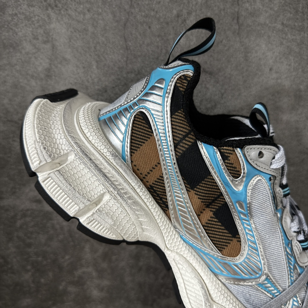 图片[7]-【VG零售版】BALENCIAGA 3XL Sneakers 巴黎世家十代网布系带低帮走秀复古老爹鞋 尼龙格子拼色 全套原纸板楦头开发 最原汁原味的灵魂版型 全鞋荧光划线卡点 胶水把控整洁度追求极致完美 每一双都是工艺品 多重QC质检 超越公司货的品控标准 实实在在的免检产品 原盒原配 正确字体电绣 粗细、位置、大小正确 侧边TPU 透气孔匹配意产原版 正确分离大底 TPU软底 原版一致大底LOGO 立体感十足 原厂皮料水洗做旧 采购原厂网纱 不含皮革 网布材料和聚氨酯 磨损效果 鞋头边缘和后帮 Balenciaga 徽标 鞋面和后跟凸印尺码 鞋舌 3XL 橡胶品牌标识和反光细节 鞋帮拉袢和鞋舌拉祥 配反光细节 备用鞋带在鞋履前侧 可在穿着前取下 便于不同造型搭配 正常尺码 尺码：35 36 37 38 39 40 41 42 43 44 45 46-选品中心