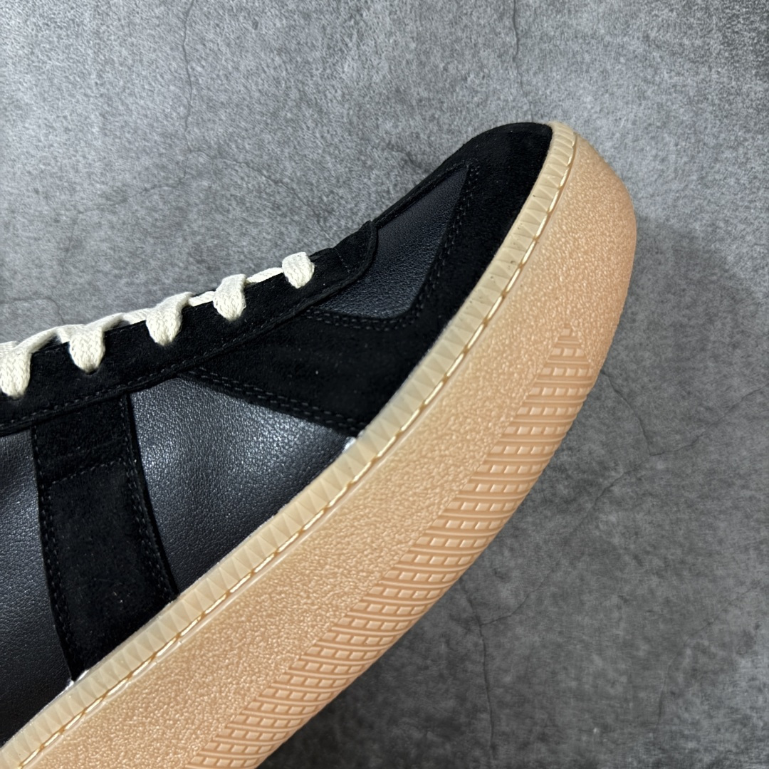 图片[6]-【广东纯原版】MaisonMargiela MM6 马吉拉 25/ 最新 厚底 德训鞋 休闲 运动鞋，原版购入开发 做货 鬼才设计师品牌，一个轻奢品牌 这一款德国训练鞋延续了经典的T形真皮拼接设计，经过设计团队多次的精心改良，只为让您体验最原始的军旅味道~材质：特殊材料/布面，柔软细腻的特点与时尚潮流的布面相结合，使其既有超高的柔软舒适度，又同时保持不错的透气性能~舒适与质感并行，轻松驾驭四季穿着任何搭配。 ✔️面料：原版定制进口牛皮 ✔️内里：牛皮 ✔️大底：原版1：1开模 ✔️底厚：5CM 尺码：35-40-选品中心