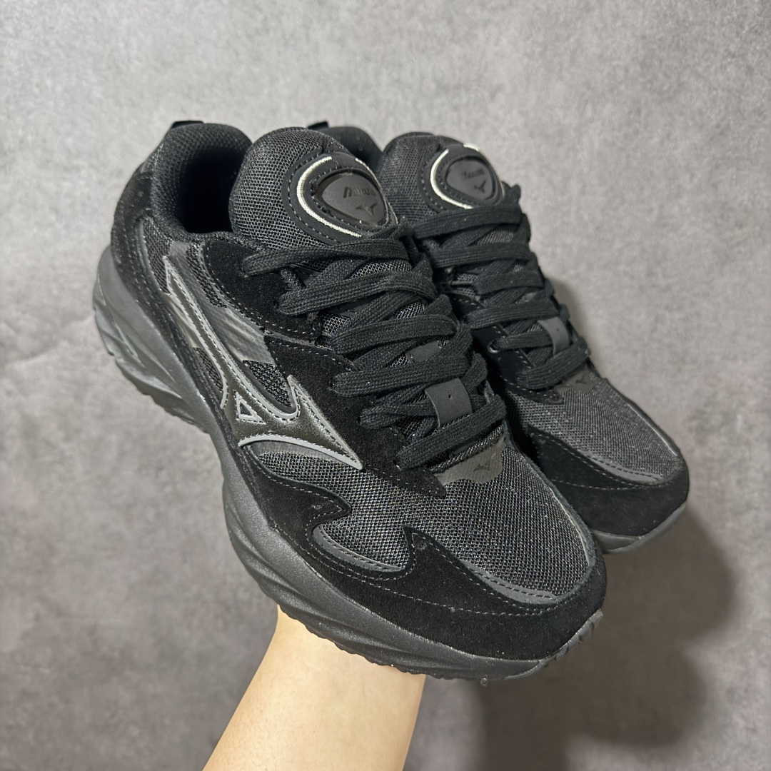 图片[7]-【公司级】Mizuno 美津浓 Wave Rider β 舒适百搭潮流 网布合成革 低帮跑步鞋 美津浓（Mizuno）是日本美津浓株式会社于1906年创立的运动品牌，经过一个多世纪的不断努力现已成为世界著名的运动器具、服装和鞋类生产商。美津浓力求服务于各类运动项目，并竭力使运动生活更加愉快和振奋。产品种类齐全，覆盖几乎全部主要运动项目，达到30万多个品类。 货号：D1GA330909 尺码：36-45带半码-选品中心