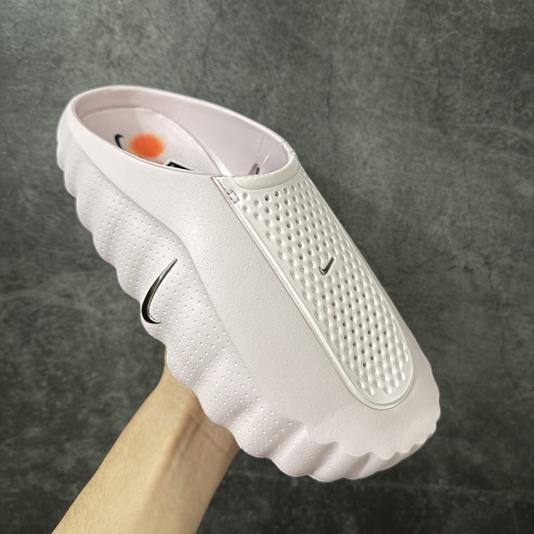 图片[3]-【XP纯原】Nike Mind 001 神经科学足底按摩包头拖鞋 晶洞黑蓝 HQ4307-400 同源ZP原材 匠心打造 🔹原厂MD一体发泡大底：全套原模开版，渐变雾面哑光喷漆，柔软回弹和ZP完全一致。 🔹22颗独立PEBAX泡棉按摩底：黑科技活塞式按摩脚感，踩下去的Q弹感和ZP无差。 🔹正确组合大底：鞋头前后跟橡胶贴片，耐磨防滑，细节还原到每一处。 🔹高还原细节：TPU电镀银Swoosh、针织透气鞋舌、高弹原鞋垫，清洁度拉满。 货号： IQ8502-001 尺码：36 36.5 37.5 38 38.5 39 40 40.5 41 42 42.5 43 44 44.5 45 46 47.5 48.5 ⚠️尺码提示：偏小一码，建议拍大一码，脚感更舒适。-选品中心