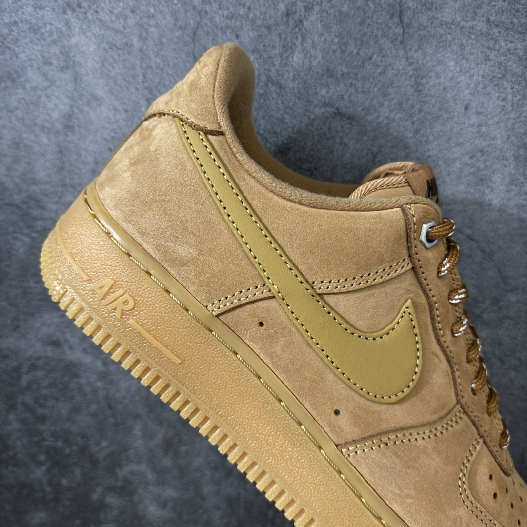 图片[7]-【RN纯原版】NK Air Force 1 Low 07 LV8 \”Wheat Flax\” 空军一号低帮 小麦色 CJ9179-200 全鞋原厂麂皮鞋面打造 原楦头原纸板 纯正空军版型 全掌内置蜂窝气垫 原盒配件 原厂中底钢印、拉帮完美 尺码：36 36.5 37.5 38 38.5 39 40 40.5 41 42 42.5 43 44 44.5 45 46-选品中心