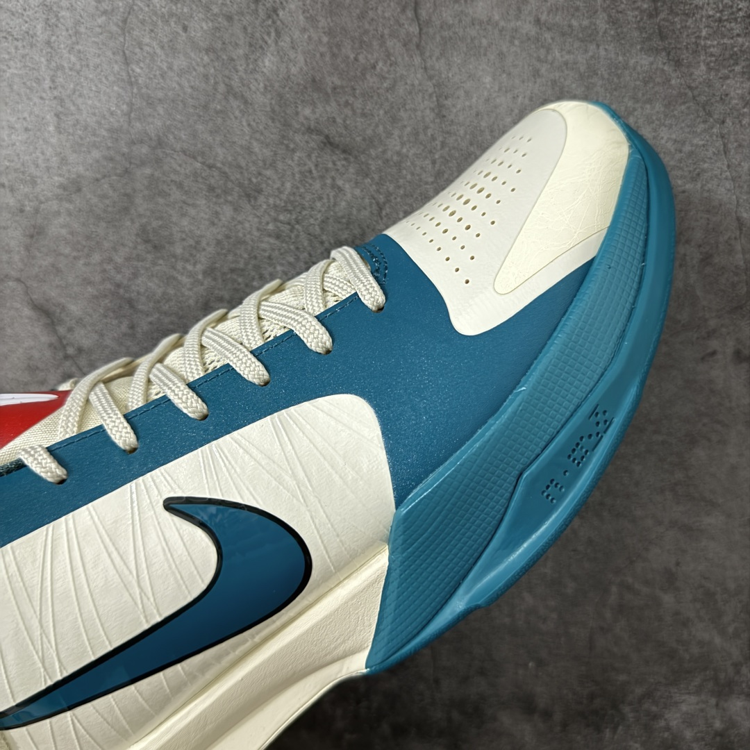 图片[6]-【S2纯原】Caitlin Clark x NK Zoom Kobe ZK5 科比5代 克拉克联名 米白蓝 IZ1852-100 Zoom Turbo气垫➕后掌EVA缓震 实战配置直接拉满 原楦纸板开发 鞋身流线型、后跟塑形 区分土肥圆 原档数据3D打印 鞋面细节匹配原版 全身鞋材卡料色独家定制 唯一正确喷漆SWOOSH NK专利Flyknit飞线科技，给予鞋身足够抗扭矩力 真实底模最大48.5 实战利器 专供海外市场 尺码：40 40.5 41 42 42.5 43 44 44.5 45 46 47.5 48.5 （脚宽、脚胖 建议买大半码）-选品中心