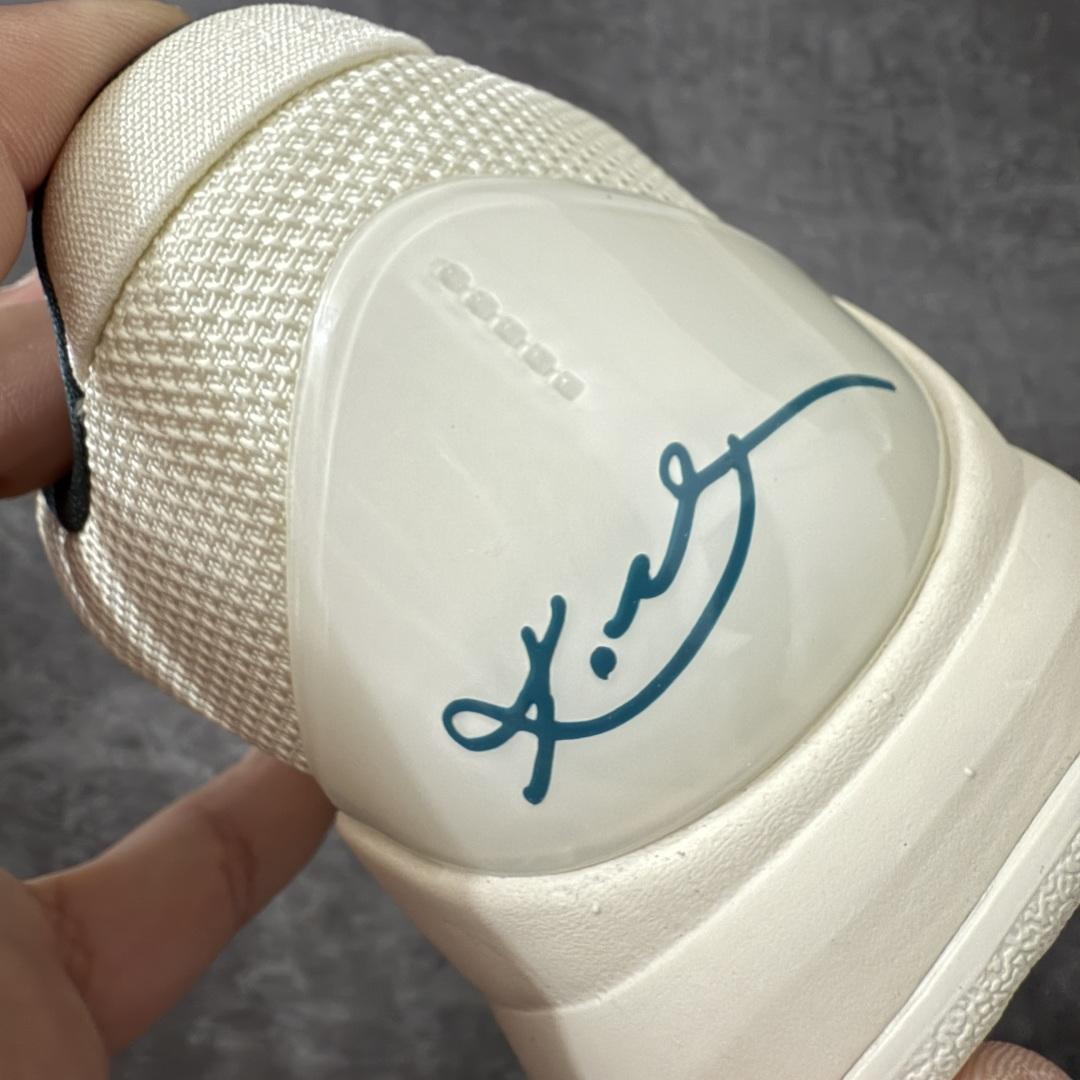 图片[2]-【S2纯原】Caitlin Clark x NK Zoom Kobe ZK5 科比5代 克拉克联名 米白蓝 IZ1852-100 Zoom Turbo气垫➕后掌EVA缓震 实战配置直接拉满 原楦纸板开发 鞋身流线型、后跟塑形 区分土肥圆 原档数据3D打印 鞋面细节匹配原版 全身鞋材卡料色独家定制 唯一正确喷漆SWOOSH NK专利Flyknit飞线科技，给予鞋身足够抗扭矩力 真实底模最大48.5 实战利器 专供海外市场 尺码：40 40.5 41 42 42.5 43 44 44.5 45 46 47.5 48.5 （脚宽、脚胖 建议买大半码）-选品中心