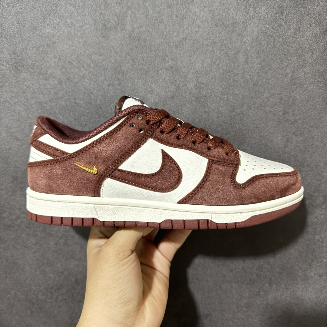 【公司级】Nike SB Dunk Low 马年 酒红 低帮休闲板鞋 型号 IB4417-104  尺码：35.5 36 36.5 37.5 38 38.5 39 40-选品中心