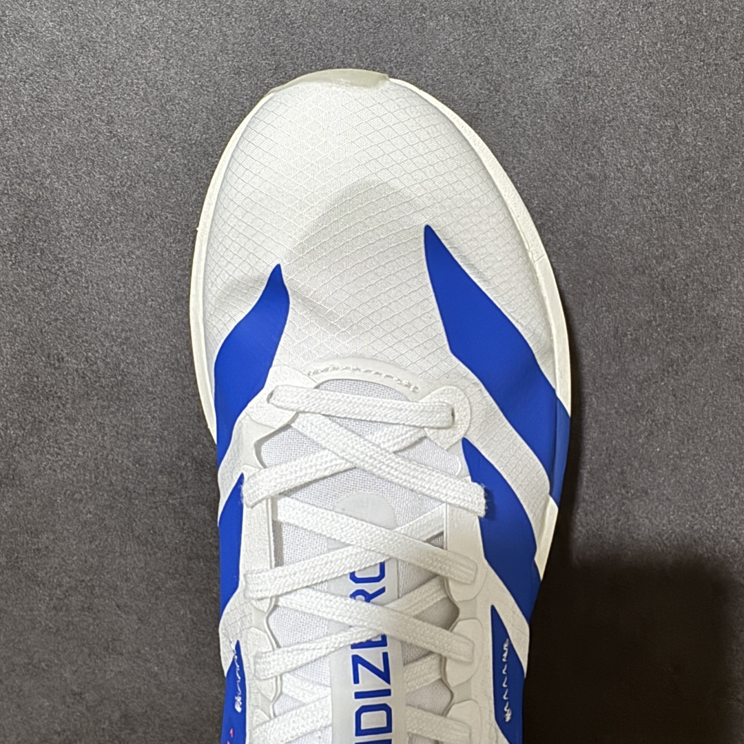 图片[5]-【公司级】adidas Adizero Japan 9 M鞋面采用网眼织物等透气材质 • 支撑稳定：鞋仓空间合理，鞋带调整好后，鞋面贴合锁定感强，能将双脚牢牢固定在中底之上；后跟海绵填充增加，对脚踝包裹感增强，提供良好的支撑与稳定性。 • 减震缓震：中底采用Lightstrike Pro材质，厚度为27mm，能有效吸收冲击力，提供良好的缓震效果和能量回馈。 • 轻质耐磨：采用轻量化设计，重量较轻，跑步时更轻松；橡胶大底搭配精心设计的防滑纹路，抓地力强，耐磨防滑性能出色。 货号：JQ0765 尺码：36 36⅔ 37⅓ 38 38⅔ 39⅓ 40 40⅔ 41⅓ 42 42⅔ 43⅓ 44 45-选品中心