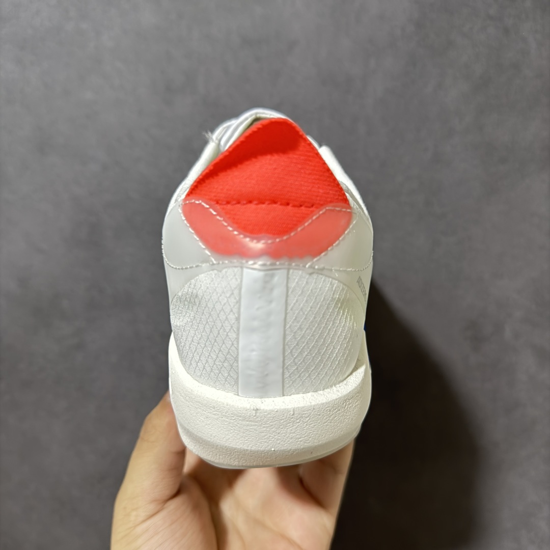 图片[4]-【公司级】adidas Adizero Japan 9 M鞋面采用网眼织物等透气材质 • 支撑稳定：鞋仓空间合理，鞋带调整好后，鞋面贴合锁定感强，能将双脚牢牢固定在中底之上；后跟海绵填充增加，对脚踝包裹感增强，提供良好的支撑与稳定性。 • 减震缓震：中底采用Lightstrike Pro材质，厚度为27mm，能有效吸收冲击力，提供良好的缓震效果和能量回馈。 • 轻质耐磨：采用轻量化设计，重量较轻，跑步时更轻松；橡胶大底搭配精心设计的防滑纹路，抓地力强，耐磨防滑性能出色。 货号：JQ0765 尺码：36 36⅔ 37⅓ 38 38⅔ 39⅓ 40 40⅔ 41⅓ 42 42⅔ 43⅓ 44 45-选品中心