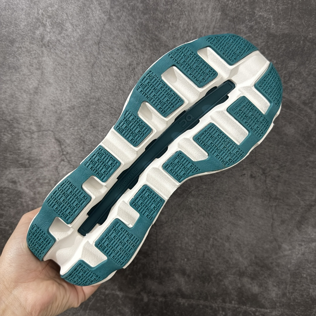 图片[9]-【OG纯原】KITH x ON 昂跑联名 Cloudswift K-Tech 1 系列 3MG10775560 低帮休闲跑步鞋 大厂出品 原版有1比1打造 配件齐全 外贸专供 尺码最大做到46码 市面最高还原度版本 打造最强品质 没有之一 全新开发的鞋面结构，用高透气网布拼了大面积的合成麂皮。这种材质碰撞脱离了普通跑鞋的塑料感，更有时装质感；搭载了On的CloudTec缓震科技和Helion超级泡棉，全新的Cloudswift鞋底结构，脚感和支撑性都拉满，外底还直接刻上了Kith的字母组合，彰显联名身份；翻开鞋底，是定制的Kith Monogram老花外底，既保留了On的专业感，又带点Kith标志性的精致灰调。 尺码：36 36.5 37.5 38 38.5 39 40 40.5 41 42 42.5 43 44 44.5 45 46-选品中心