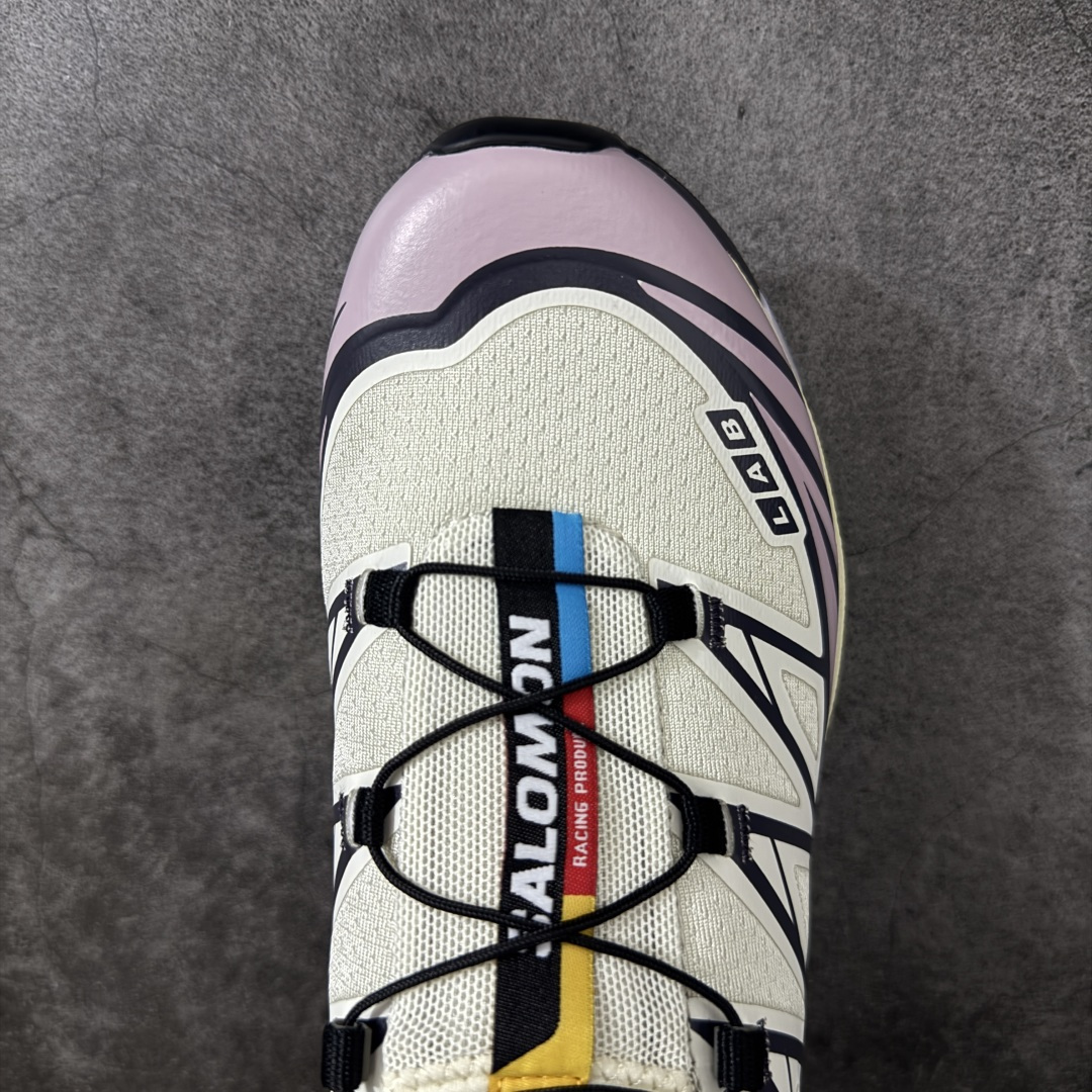 图片[5]-【巅峰升级版】 Salomon XT-6 新配色 477376 萨洛蒙复古潮流户外机能登山跑鞋 纯原外贸平台特供订单 耗时半年巨作 全套原纸板楦头开发 原厂特供网布配套加持 确保原汁原味 完美呈现版型 原档数据独家私模五层组合大底 原装Ortholite轻量化鞋垫 中底布带钢印编号 原厂TPU锁扣 进口港宝加持 后跟自然饱满 还原公司包裹性 鞋面以“锯齿”状的包裹系统呈现 在基色底之下加入了各种色点缀 将公司的最新技术和时尚前卫的造型融入耐用的长跑款式中 鞋面由 TPU 薄膜制成 并焊接在高耐磨网眼上 使其既时尚又坚固 由 ACS底盘支撑 可增强稳定性和支撑力 以及由橡胶凸耳 Contragrip外底覆盖的 EVA 缓冲中底 旨在应对崎岖的地形 鞋舌上的彩色Salomon 标签、Quicklace 系统以及鞋头、鞋舌和鞋跟上的附加品牌使细节更加完美 让穿着者可以轻松驾驭户外与通勤下的任何运动生活场景 无缝鞋身户外随意纵横 颜值与脚感兼备 出街通勤 绝对非常吸睛 你值得拥有 尺码：36 36.5 37.5 38 38.5 39 40 40.5 41 42 42.5 43 44 44.5 45-选品中心