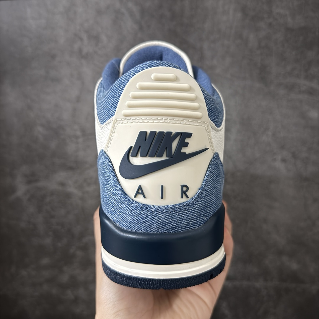 图片[4]-【XP纯原】Air Jordan aj3 Retro Levi\’s All-Star 联名系列篮球鞋，李维斯牛仔白蓝 IR0912-400，丹宁牛仔布 + 荔枝纹皮革拼接 Levi\’s x Air Jordan 3 \”All-star\” 李维斯 全明星限定 白蓝 AJ3 乔丹3代 aj3 乔3 丹宁白蓝 男女同款 乔丹篮球鞋系列 鞋系列鞋款在延续Air Jordtan 3经典轮廓的基础上，巧妙融入Levi\’s标志性的丹宁工艺与细节，营造出兼具复古质感与街头风格的独特气质；鞋款摒弃了标志性的大象纹设计，鞋头、鞋跟与鞋带孔处，将质感细腻的白色光面皮革与柔软的蓝色丹宁布拼接相融，冷暖撞色既营造出简约利落的视觉美感，又悄然致敬了李维斯经典的工装基因。鞋舌处Jtumpman Logo采用红色点缀，添上一抹亮眼的点睛之笔，鞋跟处的蓝色Nike Air标识，则让鞋款与乔丹品牌的经典历史一脉相承；鞋侧饰有红色Levi\’s标签，彰显联名身份。最后以白蓝双色中底搭配蓝红橡胶外底及Nike字样完善整体设计收尾。 尺码：40 40.5 41 42 42.5 43 44 44.5 45 45.5 46 47.5 48.5-选品中心