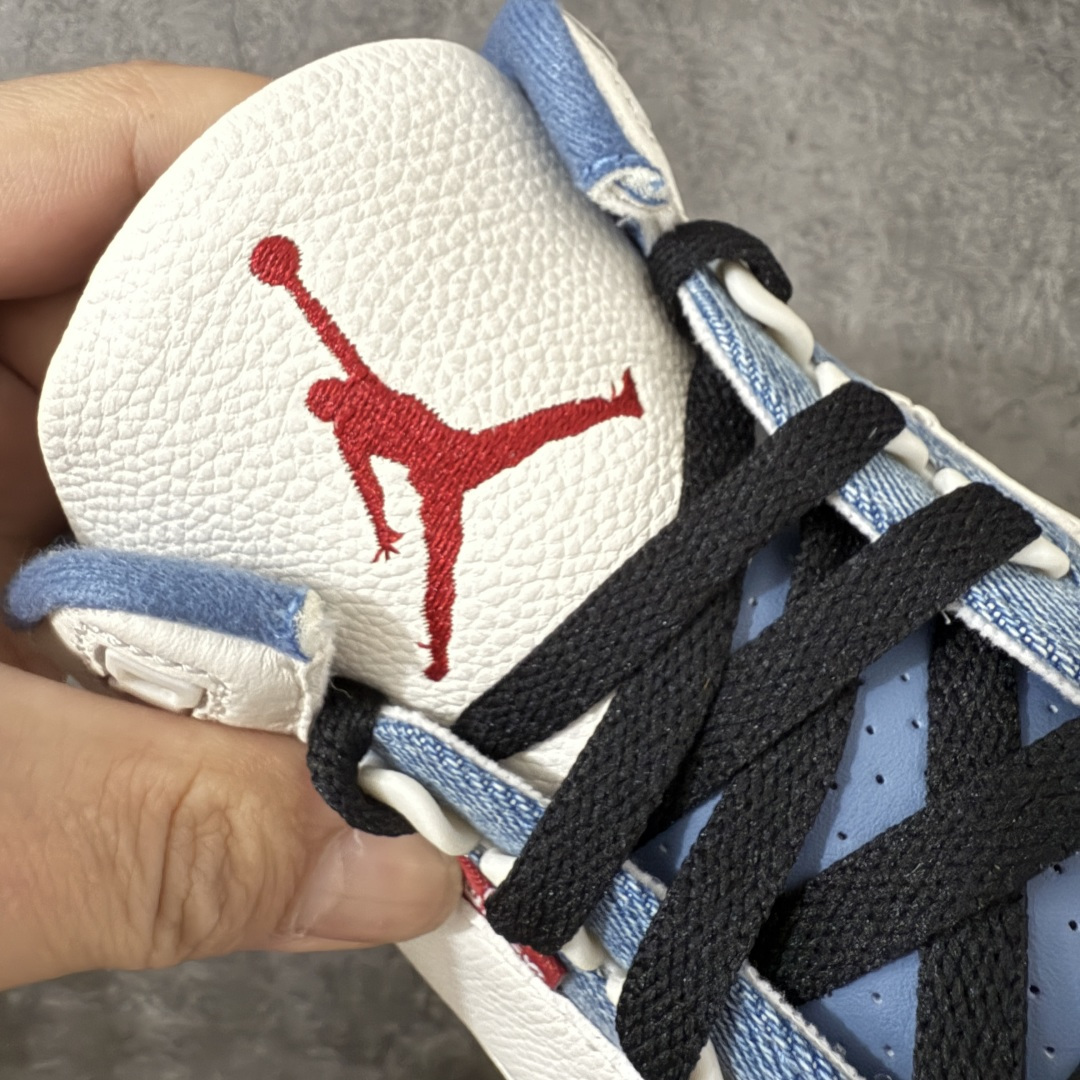图片[6]-【XP纯原】Air Jordan aj3 Retro Levi\’s All-Star 联名系列篮球鞋，李维斯牛仔白蓝 IR0912-400，丹宁牛仔布 + 荔枝纹皮革拼接 Levi\’s x Air Jordan 3 \”All-star\” 李维斯 全明星限定 白蓝 AJ3 乔丹3代 aj3 乔3 丹宁白蓝 男女同款 乔丹篮球鞋系列 鞋系列鞋款在延续Air Jordtan 3经典轮廓的基础上，巧妙融入Levi\’s标志性的丹宁工艺与细节，营造出兼具复古质感与街头风格的独特气质；鞋款摒弃了标志性的大象纹设计，鞋头、鞋跟与鞋带孔处，将质感细腻的白色光面皮革与柔软的蓝色丹宁布拼接相融，冷暖撞色既营造出简约利落的视觉美感，又悄然致敬了李维斯经典的工装基因。鞋舌处Jtumpman Logo采用红色点缀，添上一抹亮眼的点睛之笔，鞋跟处的蓝色Nike Air标识，则让鞋款与乔丹品牌的经典历史一脉相承；鞋侧饰有红色Levi\’s标签，彰显联名身份。最后以白蓝双色中底搭配蓝红橡胶外底及Nike字样完善整体设计收尾。 尺码：40 40.5 41 42 42.5 43 44 44.5 45 45.5 46 47.5 48.5-选品中心