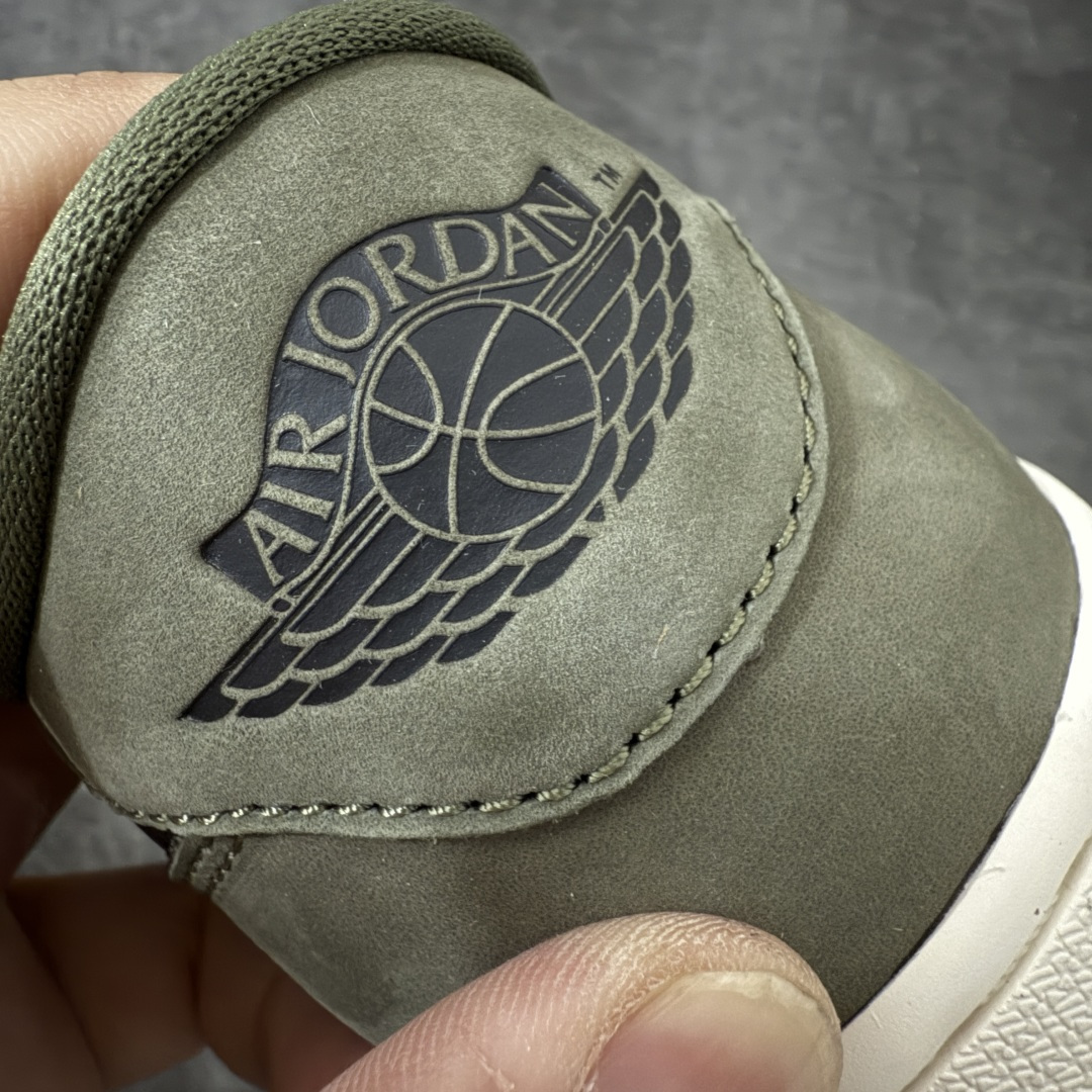 图片[2]-【莞产DG版】Nike AIR JORDAN I RETRO LOW OG AJ1乔1低帮休闲板鞋 同步官方配色 升级原楦原档案数据开发纸版楦型 采用原厂头层皮革鞋面材质 全新底模完美品相清洁度及喷漆效果 货号： HQ6998-200 尺码：40-47.5-选品中心