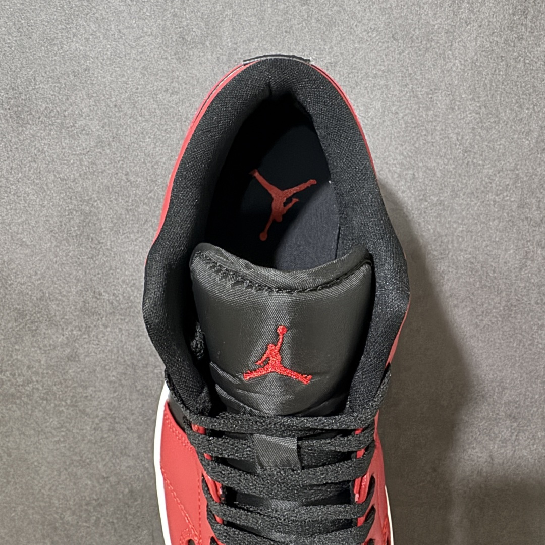 图片[6]-【H11纯原】Nike Air Jordan 1 Low SE AJ1 乔一 舒适贴合 防滑耐磨 低帮 复古篮球鞋 货号：553558-606 尺码：35.5 36 36.5 37.5 38 38.5 39 40 40.5 41 42 42.5 43 44 45 46 47.5 #H11顶级纯原 纯原外贸平台特供订单 #全套原纸板楦头开发 #原厂特供材料配套加持 #确保原汁原味 完美呈现版型 #原档数据独家私模大底 #男女鞋同步官方开发至48.5 #原装进口轻量化鞋垫 #进口港宝加持 后跟自然饱满 还原公司包裹性 #鞋面采用原装数据贴合技术 #全方位贴合包裹脚型 #鞋跟部鞋底牵引设计 #提供强大的抓地性能 #更适应不同实战场地路面-选品中心
