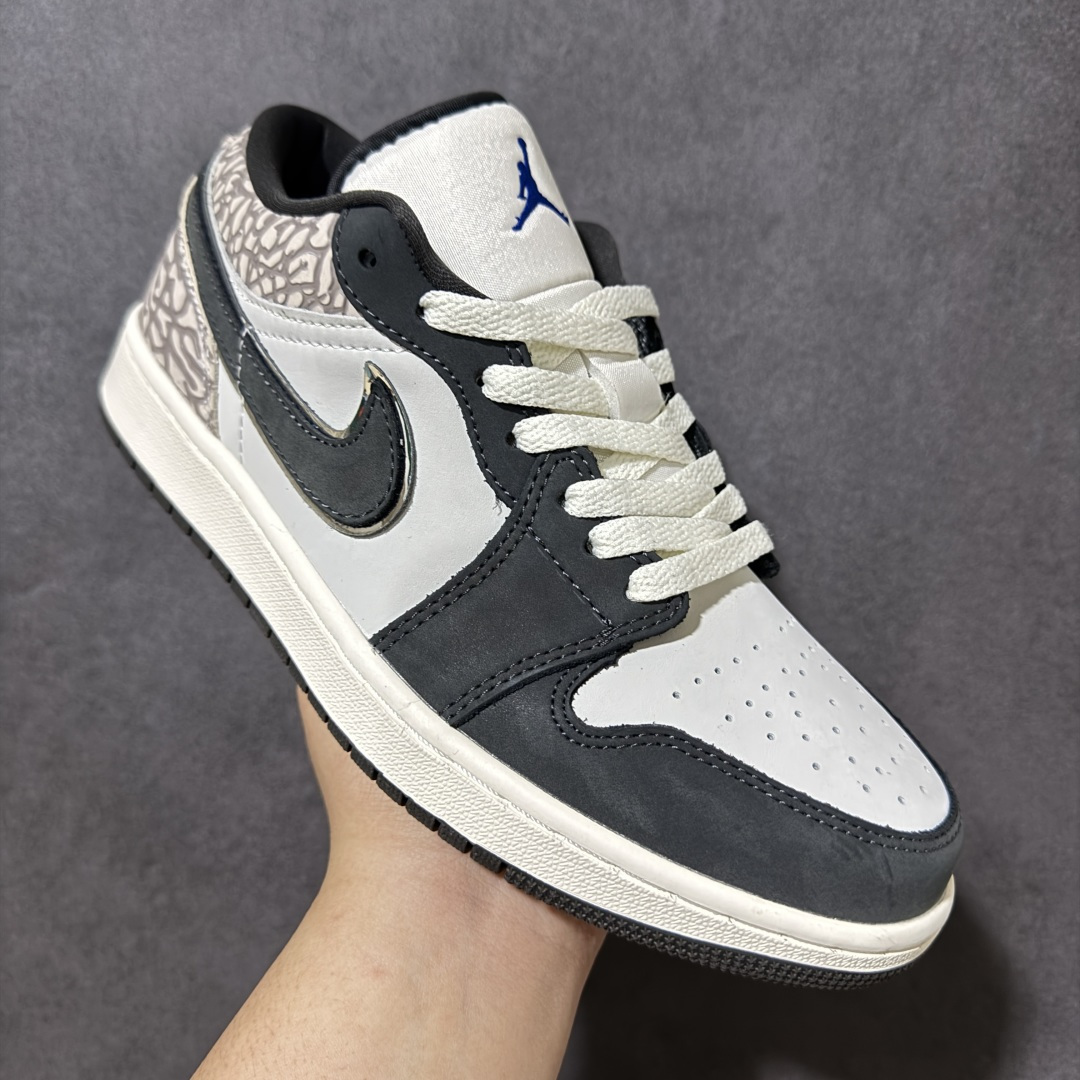 图片[3]-【公司级】Jordan Air Jordan 1 LOW SE V2 帆白宝蓝 低帮版型不挑脚型，鞋身荔枝纹质感拉满，大厂纯原品质出货 超高清洁度 皮料切割干净无任何毛边 细节完美 货号：IU2268-100 尺码：36 36.5 37 38 38.5 39 40 40.5 41 42 42.5 43 44 45 46-选品中心