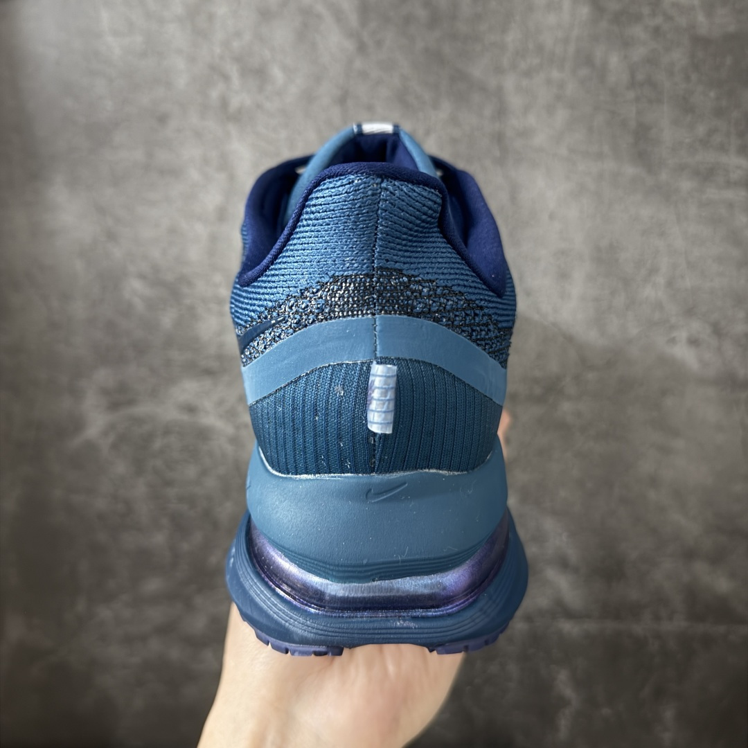图片[4]-【纯原S版】Nike Pegasus Premium SE 舒适百搭减震防滑耐磨透气 低帮跑步鞋 简约又不失活力，上脚超吸睛。  它不仅颜值高，性能更是一绝！  全掌气垫科技，减震防滑超耐磨，每一步都能感受到强劲回弹，给双脚舒适支撑。  透气鞋面，跑步时双脚也能自由呼吸。    #独家原包 原底原料 开模打造  #原厂鞋标 高精密准度  #原楦原纸板开发 匹配原版98%以上  #后跟弧度 正确呈现  #原厂皮料 质感无敌  #皮料切割干净 无任何毛边 清洁度细节完美  货号：IM7384-499  尺码：35.5-46-选品中心