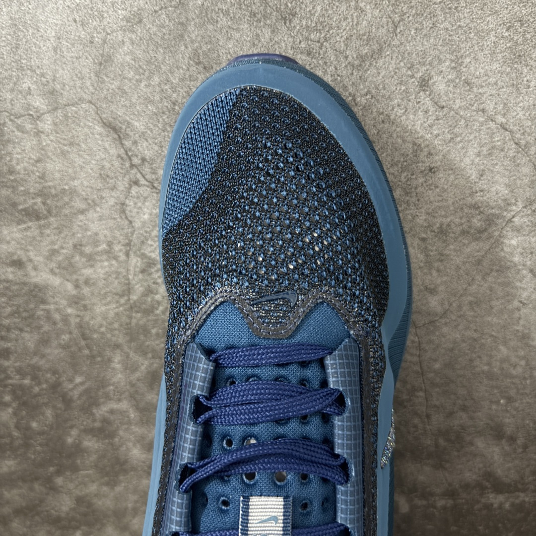 图片[5]-【纯原S版】Nike Pegasus Premium SE 舒适百搭减震防滑耐磨透气 低帮跑步鞋 简约又不失活力，上脚超吸睛。  它不仅颜值高，性能更是一绝！  全掌气垫科技，减震防滑超耐磨，每一步都能感受到强劲回弹，给双脚舒适支撑。  透气鞋面，跑步时双脚也能自由呼吸。    #独家原包 原底原料 开模打造  #原厂鞋标 高精密准度  #原楦原纸板开发 匹配原版98%以上  #后跟弧度 正确呈现  #原厂皮料 质感无敌  #皮料切割干净 无任何毛边 清洁度细节完美  货号：IM7384-499  尺码：35.5-46-选品中心