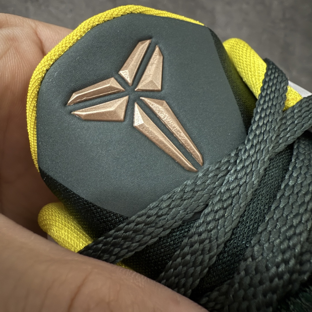 图片[6]-【Star版本】Nike Zoom Kobe 5 Protro EYBL Forest Green 灰绿 货号：CD4991-300 完美复刻公司货 前掌超大Zoom Turbo气垫 后掌EVA缓震 真正的原汁原味 还原ZP脚感 全身鞋材卡料色独家定制 唯一正确喷漆工艺Swoosh 正确凹凸蛇鳞工艺 正确鞋面渐变效果 内全置真动飞态线 独立原厂模具 最大尺码达到48.5码 首批不拼图大几率过验 亲测已过 支持各种高强度实战 无需担心 上脚价 补货周期极长 脚宽建议买大半码 科比系列前掌偏窄 不影响二次销售 支持七天无理由退换 尺码：40 40.5 41 42 42.5 43 44 44.5 45 45.5 46 47.5 48.5-选品中心