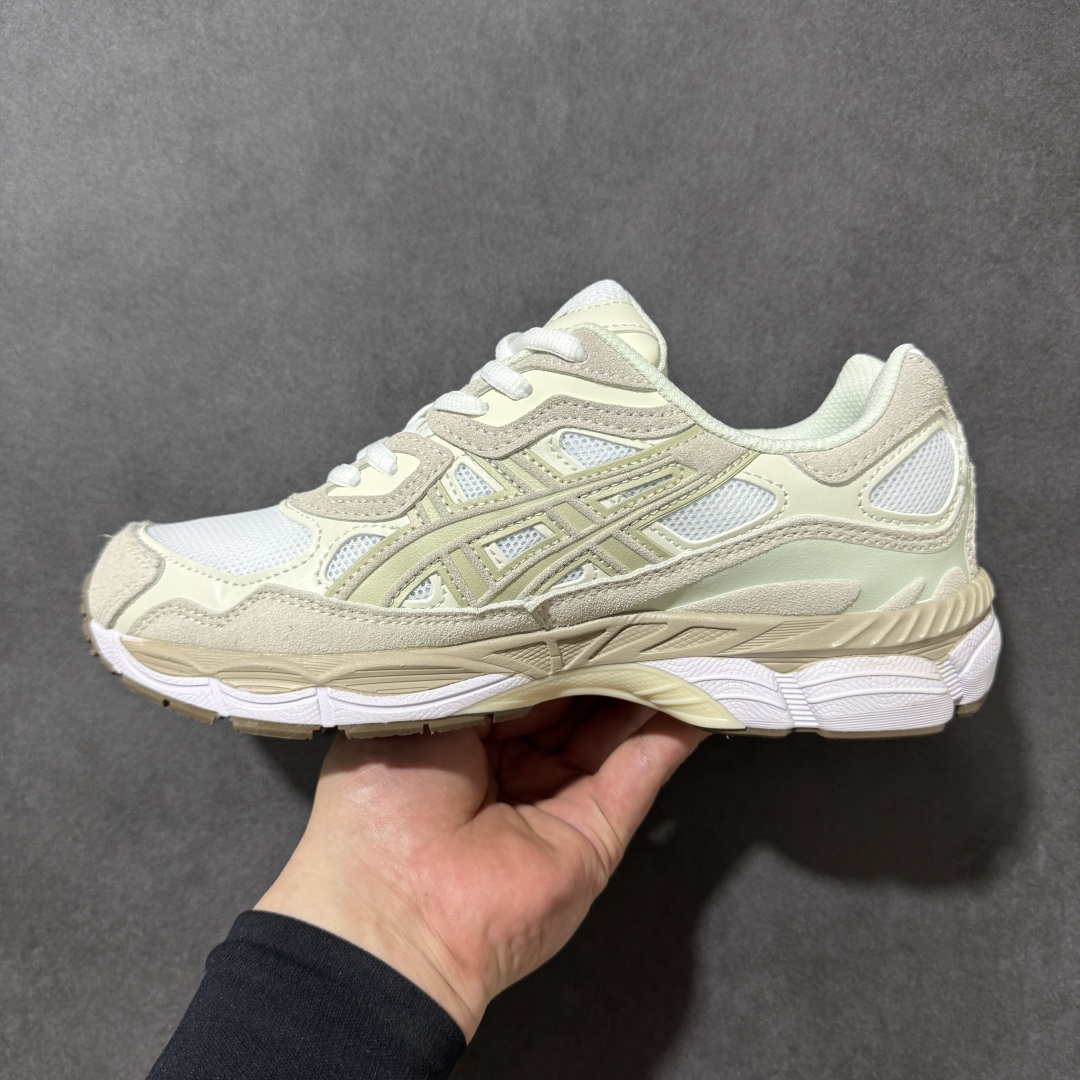 图片[2]-【公司级】Asics Gel-NYC 亚瑟士运动休闲透气专业跑鞋 1203A663-102  鞋面采用反绒皮与网布拼接 透气舒适兼具休闲时尚 结合简明的配色 展现品牌的传承及引领复古流行的主题 虎爪造型的LOGO  #鞋身稳定包裹系统 支撑鞋身 经典宽大鞋型配备防偏移设计提升包裹性 穿着舒适鞋面透气孔设计 提供透气性  尺码：36 37 37.5 38 39 39.5 40 40.5 41.5 42 42.5 43.5 44 45 46-选品中心