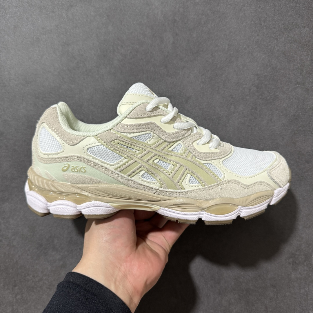 【公司级】Asics Gel-NYC 亚瑟士运动休闲透气专业跑鞋 1203A663-102  鞋面采用反绒皮与网布拼接 透气舒适兼具休闲时尚 结合简明的配色 展现品牌的传承及引领复古流行的主题 虎爪造型的LOGO  #鞋身稳定包裹系统 支撑鞋身 经典宽大鞋型配备防偏移设计提升包裹性 穿着舒适鞋面透气孔设计 提供透气性  尺码：36 37 37.5 38 39 39.5 40 40.5 41.5 42 42.5 43.5 44 45 46-选品中心