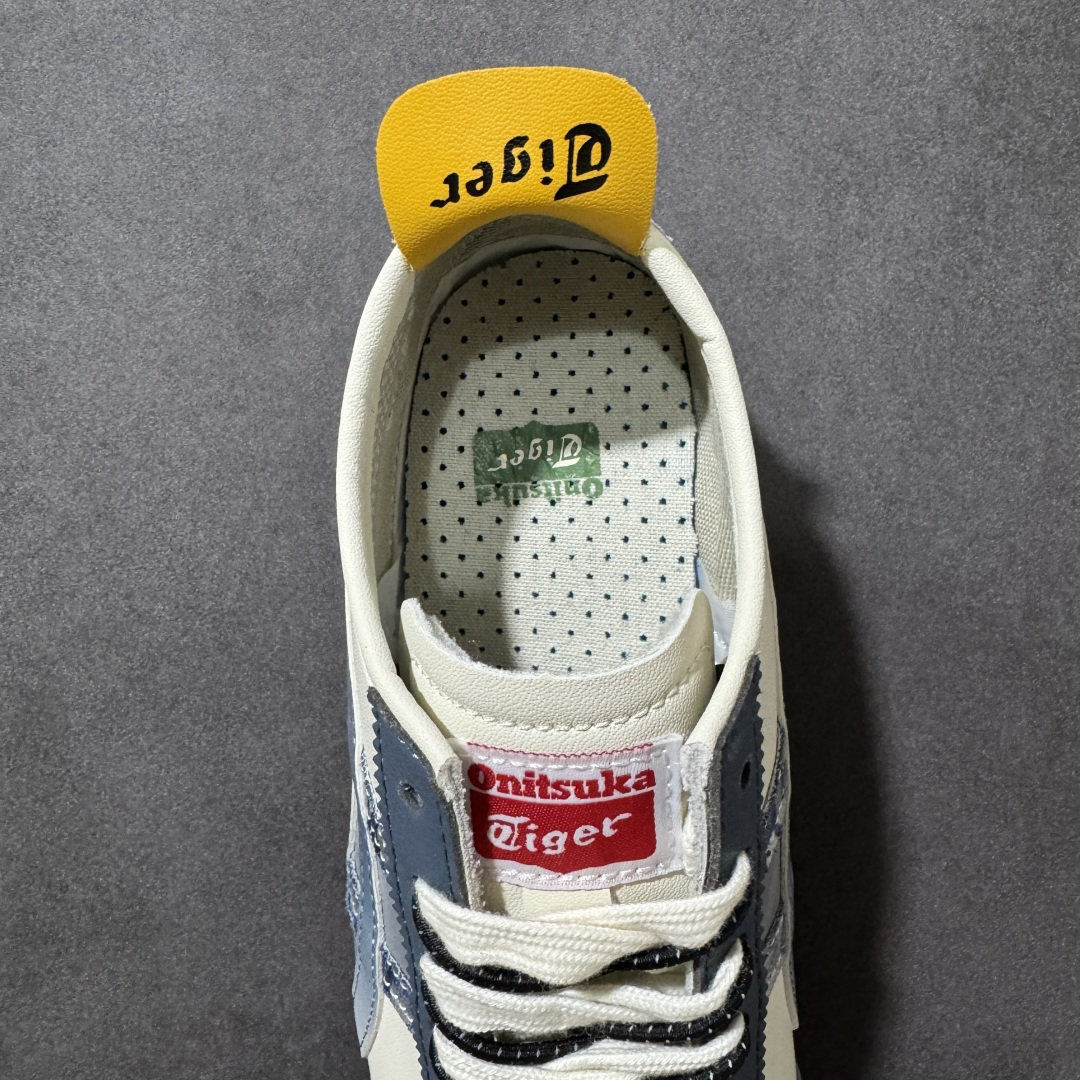 图片[7]-【公司级】Asics Onitsuka Tiger MEXICO 66 亚瑟士鬼冢虎复古经典板鞋 熊猫恶作剧定制系列配色 市场王者选手 海外订单工厂出品 长期生产补货永不断码 超成熟稳定的做工品控 原装全套纸板楦头开发 原汁原味 完美呈现版型 私模正确鞋底咬花纹路 一比一鞋头弧度高度鞋身弧度 绝不口嗨 细节品控鞋型随意秒杀市面 原档咬花纹路私模大底 一个单元有六个三角形 总体形拼接呈现花瓣状 官方四联吊牌 原装Ortholite轻量化鞋垫 原盒原配 质保卡 说明书 钢印防尘纸 纸板中底带钢印 乳胶组合鞋垫 支持全方位的对比专柜 产品从款式颜色造型上体现出追求舒适和细节的完美 鞋类更是推崇手工制作的严谨与完美 融舒适性与可穿性的设计风格 注重细节的完美和别致魅力 既保持稳重 又不失轻松的时尚感 尺码：36 37 37.5 38 39 39.5 40 40.5 41.5 42 42.5 43.5 44 45-选品中心