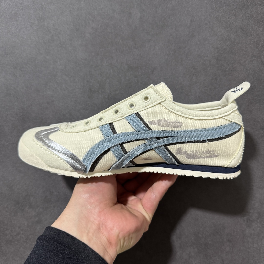 图片[2]-【公司级】Asics Onitsuka Tiger MEXICO 66 亚瑟士鬼冢虎复古经典板鞋 熊猫恶作剧定制系列配色 市场王者选手 海外订单工厂出品 长期生产补货永不断码 超成熟稳定的做工品控 原装全套纸板楦头开发 原汁原味 完美呈现版型 私模正确鞋底咬花纹路 一比一鞋头弧度高度鞋身弧度 绝不口嗨 细节品控鞋型随意秒杀市面 原档咬花纹路私模大底 一个单元有六个三角形 总体形拼接呈现花瓣状 官方四联吊牌 原装Ortholite轻量化鞋垫 原盒原配 质保卡 说明书 钢印防尘纸 纸板中底带钢印 乳胶组合鞋垫 支持全方位的对比专柜 产品从款式颜色造型上体现出追求舒适和细节的完美 鞋类更是推崇手工制作的严谨与完美 融舒适性与可穿性的设计风格 注重细节的完美和别致魅力 既保持稳重 又不失轻松的时尚感 尺码：36 37 37.5 38 39 39.5 40 40.5 41.5 42 42.5 43.5 44 45-选品中心