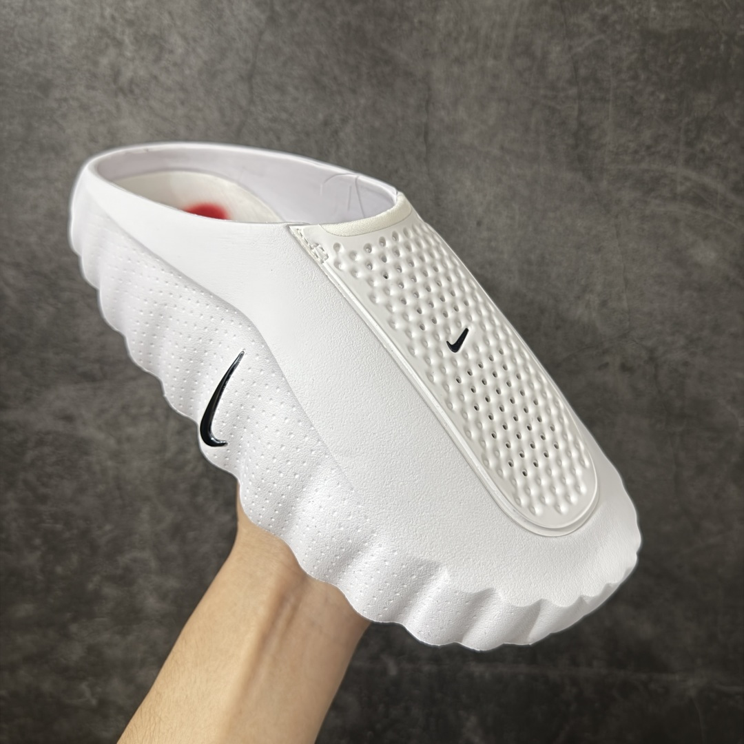 图片[3]-【XP纯原】Nike Mind 001 神经科学足底按摩包头拖鞋 骨白 盐白 HQ4307-101 同源ZP原材 匠心打造 🔹原厂MD一体发泡大底：全套原模开版，渐变雾面哑光喷漆，柔软回弹和ZP完全一致。 🔹22颗独立PEBAX泡棉按摩底：黑科技活塞式按摩脚感，踩下去的Q弹感和ZP无差。 🔹正确组合大底：鞋头前后跟橡胶贴片，耐磨防滑，细节还原到每一处。 🔹高还原细节：TPU电镀银Swoosh、针织透气鞋舌、高弹原鞋垫，清洁度拉满。 货号： HQ4307-101 尺码：36 36.5 37.5 38 38.5 39 40 40.5 41 42 42.5 43 44 44.5 45 46 47.5 48.5 ⚠️尺码提示：偏小一码，建议拍大一码，脚感更舒适。-选品中心