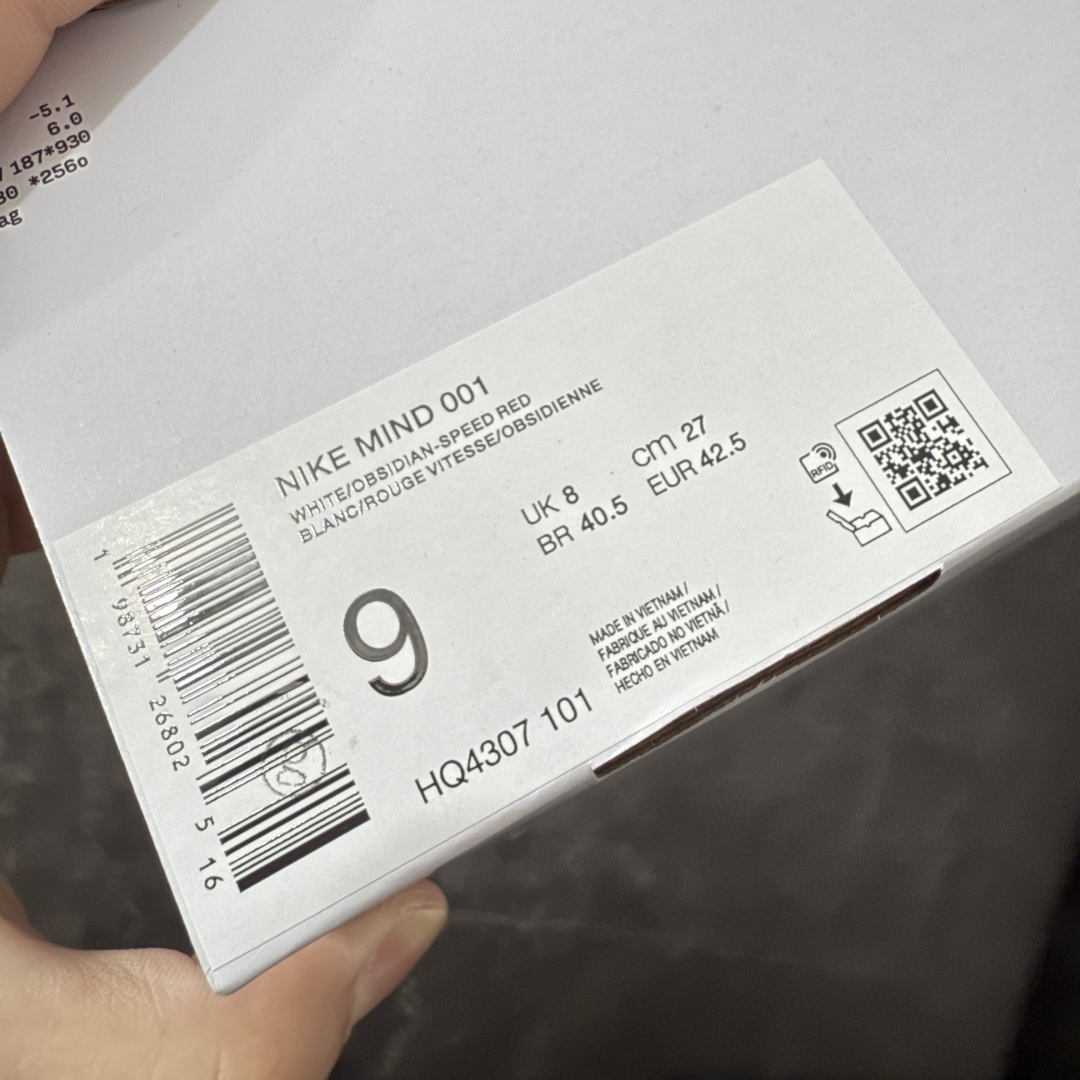 图片[10]-【XP纯原】Nike Mind 001 神经科学足底按摩包头拖鞋 骨白 盐白 HQ4307-101 同源ZP原材 匠心打造 🔹原厂MD一体发泡大底：全套原模开版，渐变雾面哑光喷漆，柔软回弹和ZP完全一致。 🔹22颗独立PEBAX泡棉按摩底：黑科技活塞式按摩脚感，踩下去的Q弹感和ZP无差。 🔹正确组合大底：鞋头前后跟橡胶贴片，耐磨防滑，细节还原到每一处。 🔹高还原细节：TPU电镀银Swoosh、针织透气鞋舌、高弹原鞋垫，清洁度拉满。 货号： HQ4307-101 尺码：36 36.5 37.5 38 38.5 39 40 40.5 41 42 42.5 43 44 44.5 45 46 47.5 48.5 ⚠️尺码提示：偏小一码，建议拍大一码，脚感更舒适。-选品中心