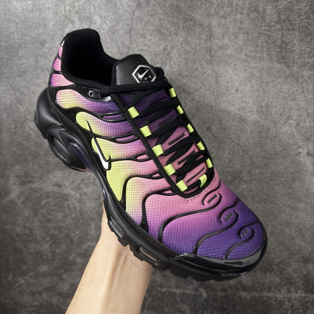 图片[3]-【Max纯原版】Nike Air Max Plus TN气垫系列跑鞋 全新一比一高端版本 真正的市场T1品质 更多配色陆续出货 真正的用心研发 一点一点抠出来的 品质 品控细节 随便闭眼对比市场任何版本 全套原纸板楦头开发 完美呈现版型 工艺流程均与原鞋保持一致 Turned Air 中底缓震技术 鞋面弧度与大底弧度一致 鞋头正确TPU材质 鞋面高频TPU材质1.0厚度 原鞋一致层次感 超越公司货的品控标准 多道QC质检 货号：DN3670-006 尺码：36 36.5 37.5 38 38.5 39 40 40.5 41 42 42.5 43 44 44.5 45 46-选品中心