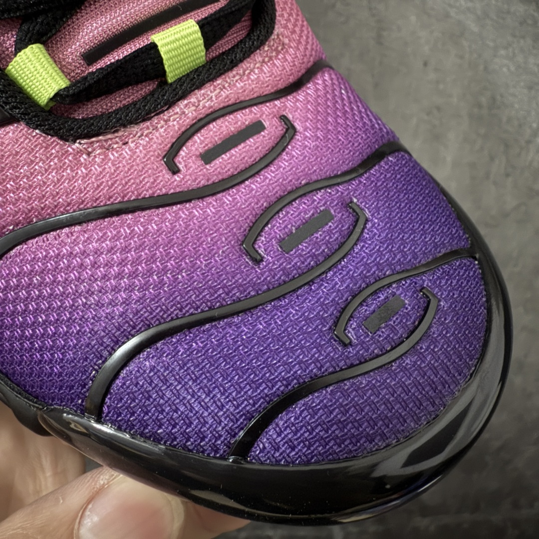 图片[5]-【Max纯原版】Nike Air Max Plus TN气垫系列跑鞋 全新一比一高端版本 真正的市场T1品质 更多配色陆续出货 真正的用心研发 一点一点抠出来的 品质 品控细节 随便闭眼对比市场任何版本 全套原纸板楦头开发 完美呈现版型 工艺流程均与原鞋保持一致 Turned Air 中底缓震技术 鞋面弧度与大底弧度一致 鞋头正确TPU材质 鞋面高频TPU材质1.0厚度 原鞋一致层次感 超越公司货的品控标准 多道QC质检 货号：DN3670-006 尺码：36 36.5 37.5 38 38.5 39 40 40.5 41 42 42.5 43 44 44.5 45 46-选品中心