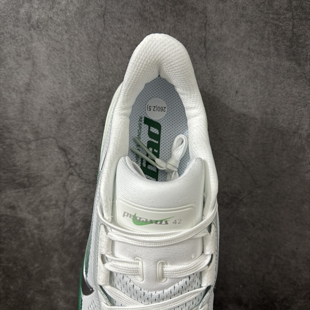 图片[8]-【RS纯原】Nike Air Zoom Pegasus 42 登月42代超级飞马系列马拉松跑步鞋 IB1881-100 平台专供 充正品质 原材料打造 中底搭载前Zoom+全掌React配置 全部原鞋开发打造 所有细节全部同步原版 全新一代拥有 Zoom Air 一如既往的稳定感和流畅感 鞋面采用工程网眼设计 为特定高热区域营造出色透气性 进一步增加鞋面的穿孔数量 让足部能够快速散热 中足搭配 Flywire 飞线 在高速运动时营造舒适稳定的贴合感 内置Zoon气垫加持 动力十足！ 尺码： 36-45-选品中心