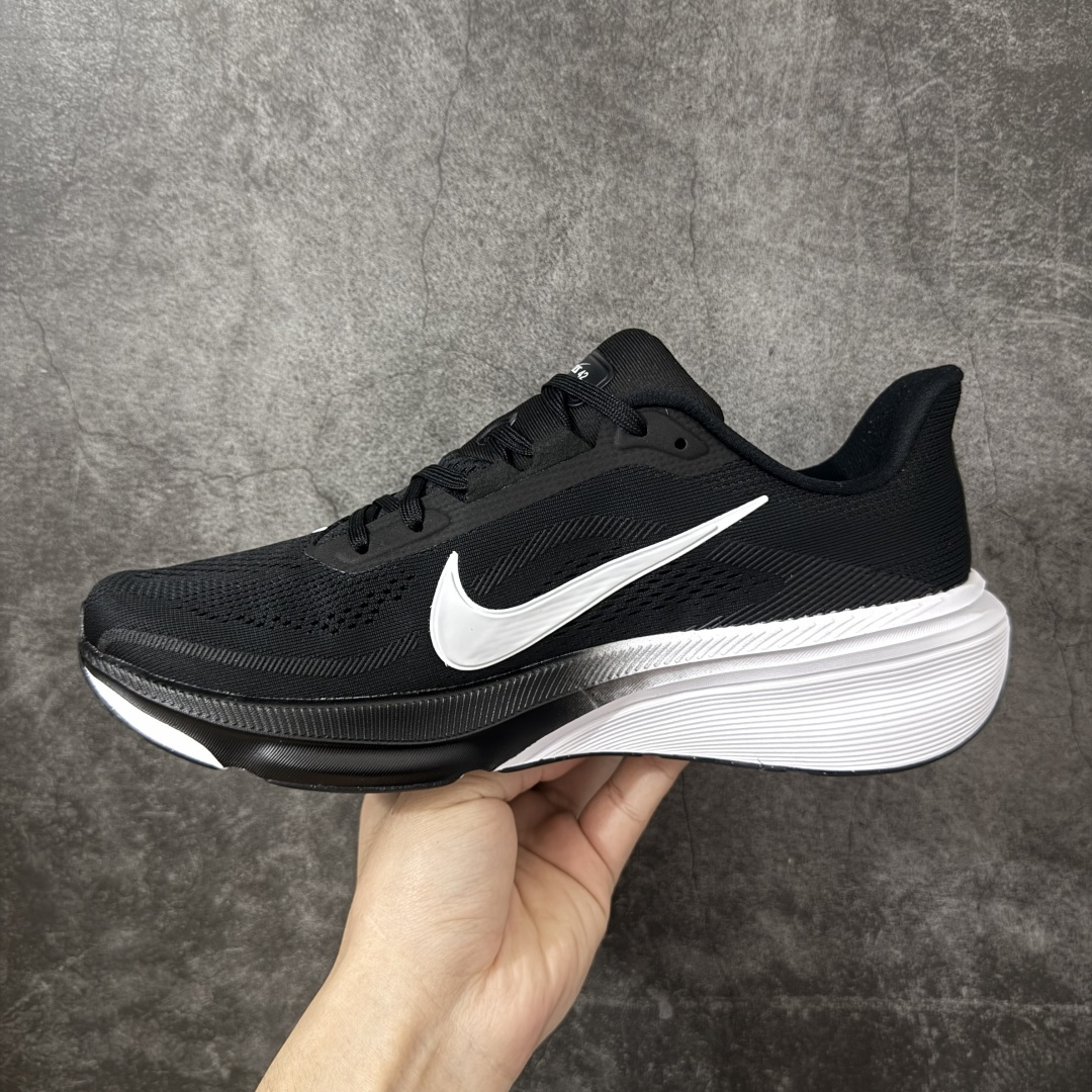 图片[2]-【RS纯原】Nike Air Zoom Pegasus 42 登月42代超级飞马系列马拉松跑步鞋 IB1881-001 平台专供 充正品质 原材料打造 中底搭载前Zoom+全掌React配置 全部原鞋开发打造 所有细节全部同步原版 全新一代拥有 Zoom Air 一如既往的稳定感和流畅感 鞋面采用工程网眼设计 为特定高热区域营造出色透气性 进一步增加鞋面的穿孔数量 让足部能够快速散热 中足搭配 Flywire 飞线 在高速运动时营造舒适稳定的贴合感 内置Zoon气垫加持 动力十足！ 尺码： 36-45-选品中心