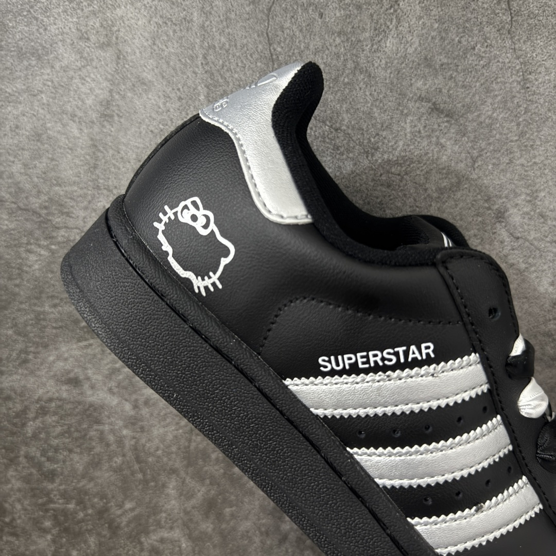 图片[7]-【H11顶级头层版】adidas originals Superstar 2 贝壳头 简约经典 舒适时尚 复古板鞋 男女同款 货号：JH9977 全新升级版 皮料改进至头层原厂皮 原盒 原底原料 开模打造 原厂织唛鞋标 高精密准度 原楦原纸板开发 匹配原版98%以上 后跟垫棉独家呈现 反口里弧度正确 原厂鞋垫 背胶 后跟电绣针数 与正品一致 原厂皮料 原厂车缝线 质感无敌 皮料切割干净 无任何毛边 清洁度细节完美 进口港宝加持 后跟自然饱满 还原公司包裹性 鞋面采用原装数据贴合技术 全方位贴合包裹脚型 鞋跟部鞋底牵引设计 提供强大的抓地性能 更适应不同实战场地路面 尺码：35.5 36 36.5 37.5 38 38.5 39 40 40.5 41 42 42.5 43 44 45-选品中心